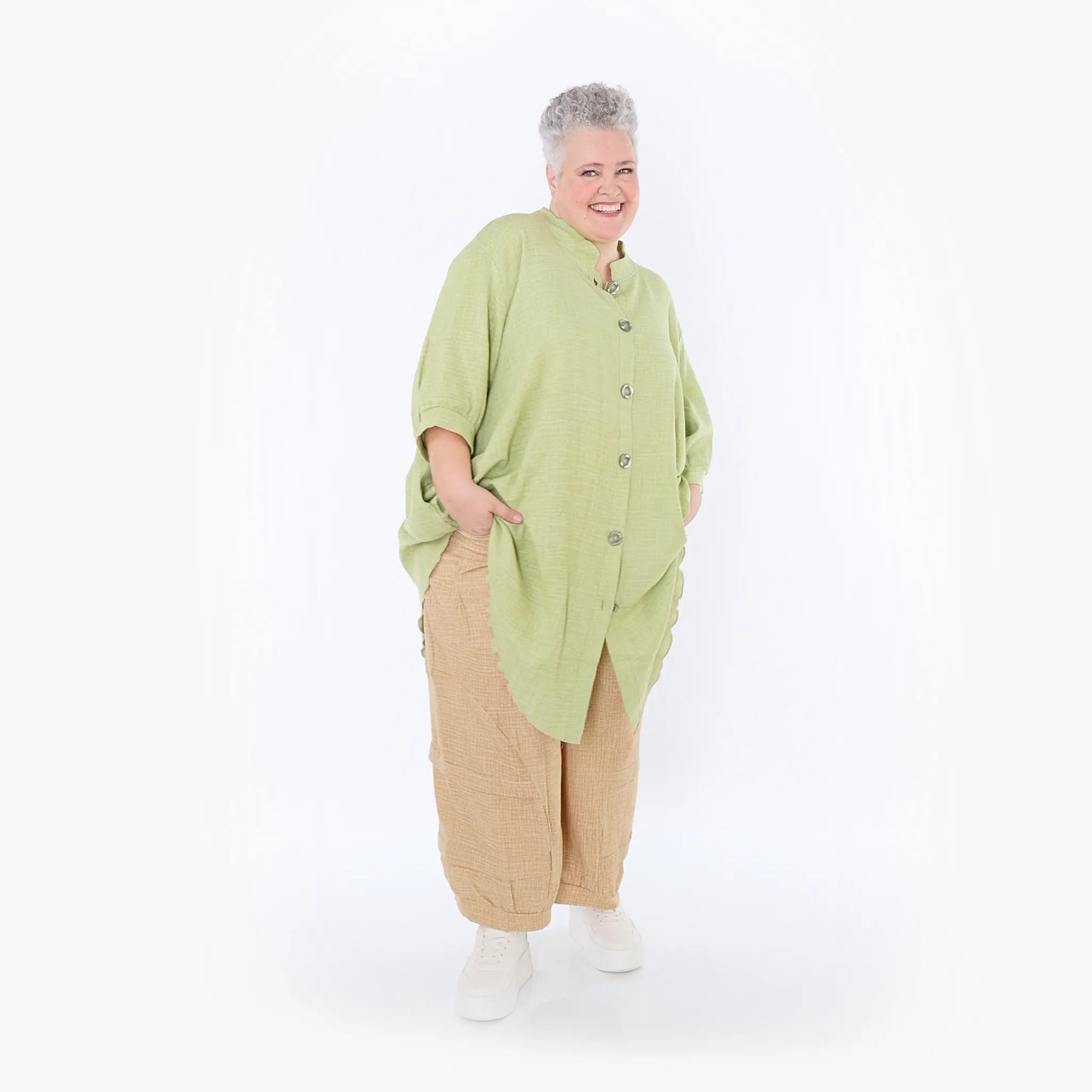  AKH Fashion Bluse in gerundeter Form, aus Baumwolle, 1501.07106, Apfelgrün, Ausgefallen