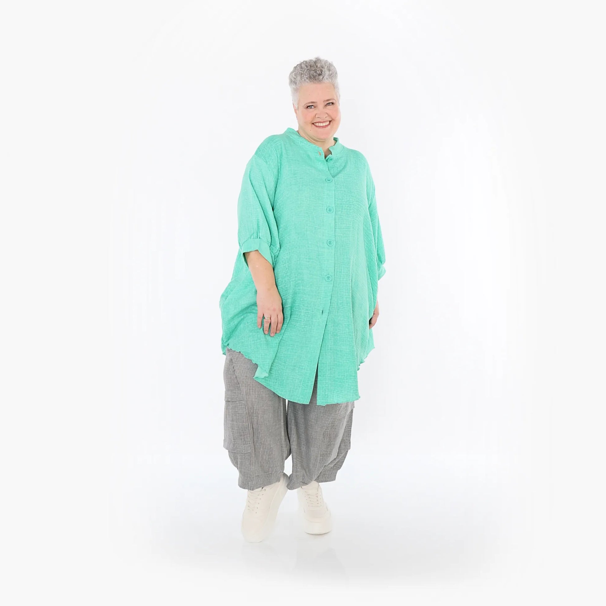  AKH Fashion Bluse in gerundeter Form, aus Baumwolle, 1501.07106, Grün, Ausgefallen, Schick