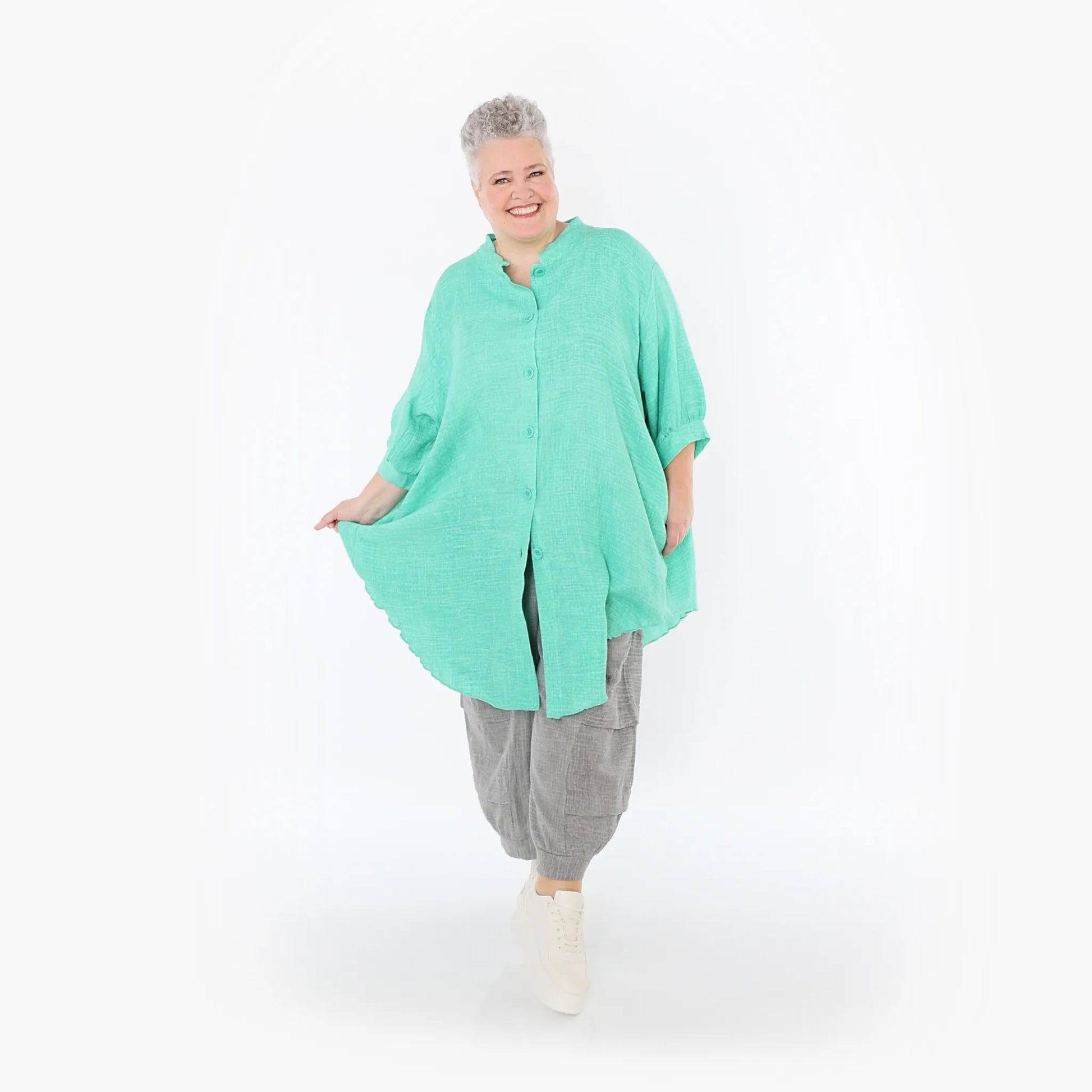  AKH Fashion Bluse in gerundeter Form, aus Baumwolle, 1501.07106, Grün, Ausgefallen, Schick
