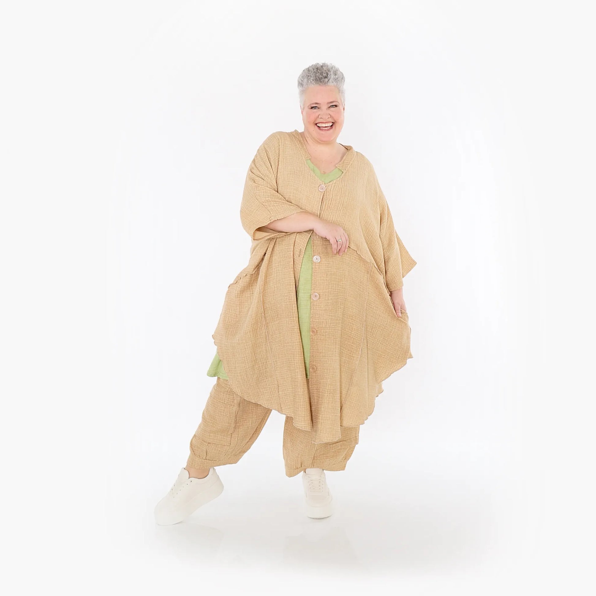  AKH Fashion Jacke in gerundeter Form, aus Baumwolle, 1501.07107, Cognac, Ausgefallen