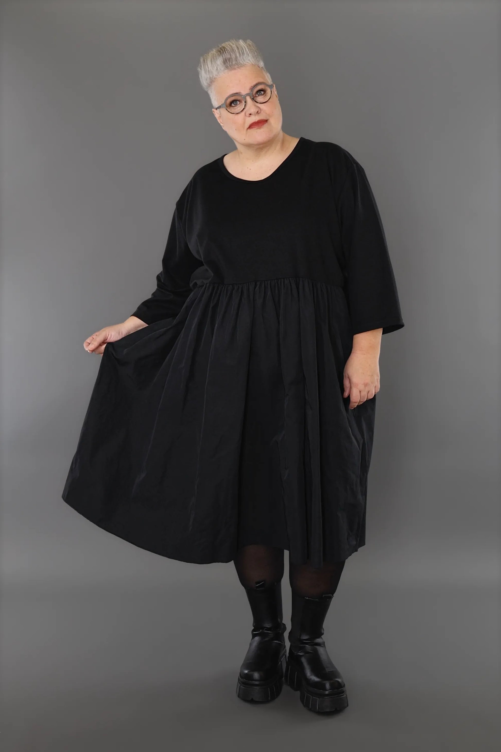  Ballonkleid von AKH Premium aus Materialmix, P1001.6967, Schwarz, Ausgefallen, Zeitlos