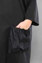  AKH Premium Kleid in gerader Form, aus Materialmix, P1001.7052, Schwarz, Ausgefallen