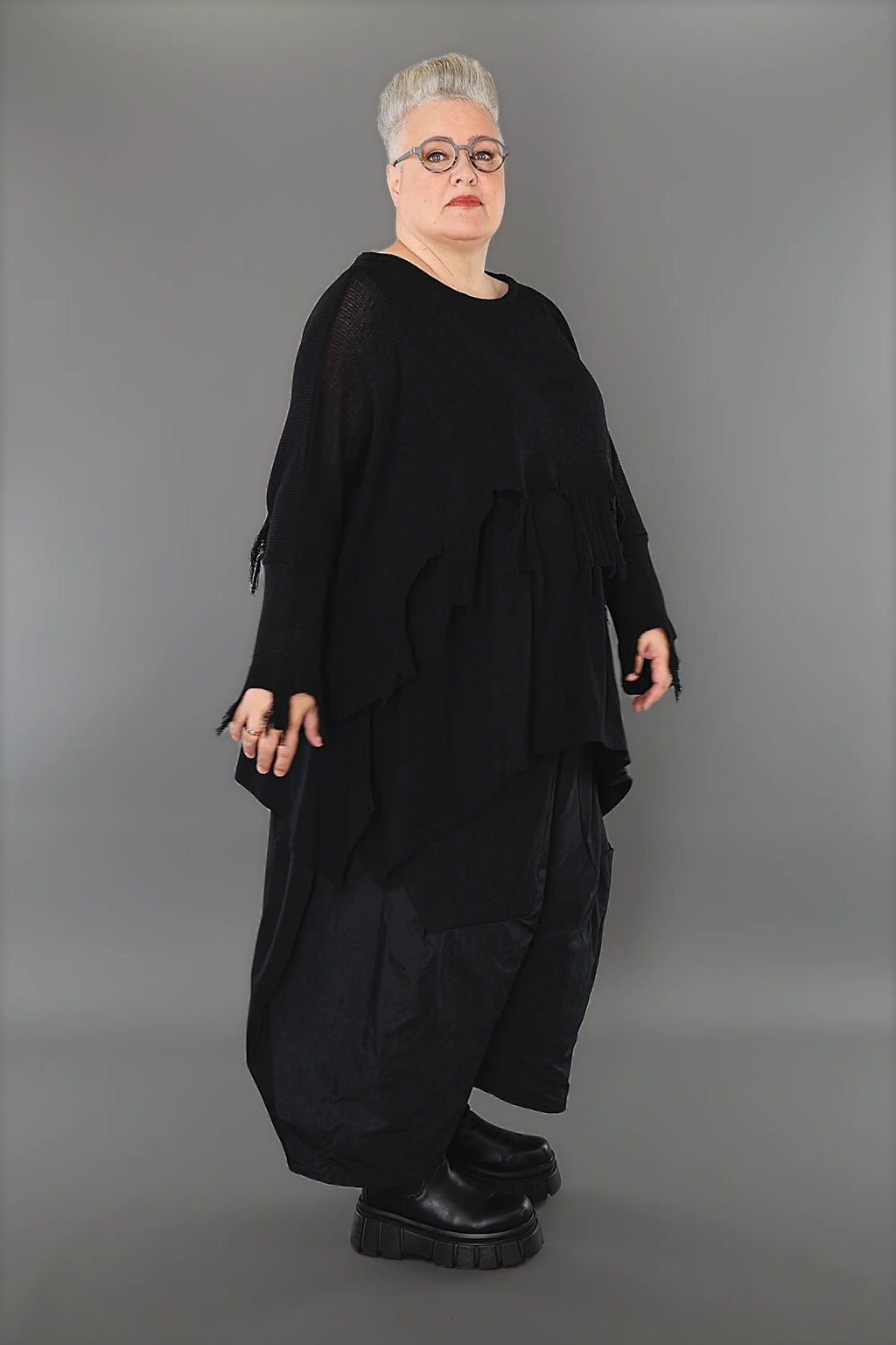  AKH Premium Überwurf in kastiger Form, aus Baumwolle, P1002.2528, Schwarz, Ausgefallen