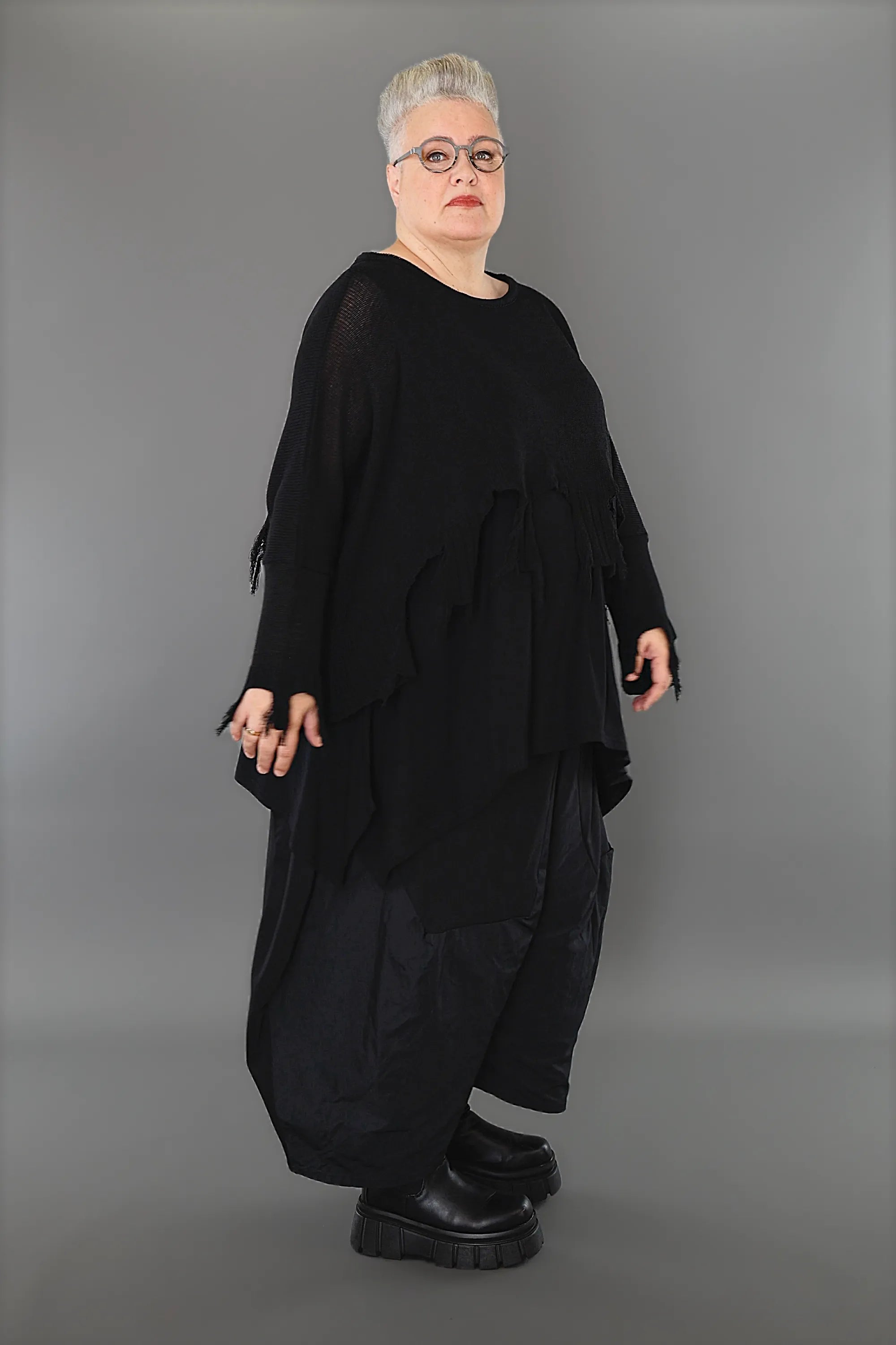  AKH Premium Überwurf in kastiger Form, aus Baumwolle, P1002.2528, Schwarz, Ausgefallen