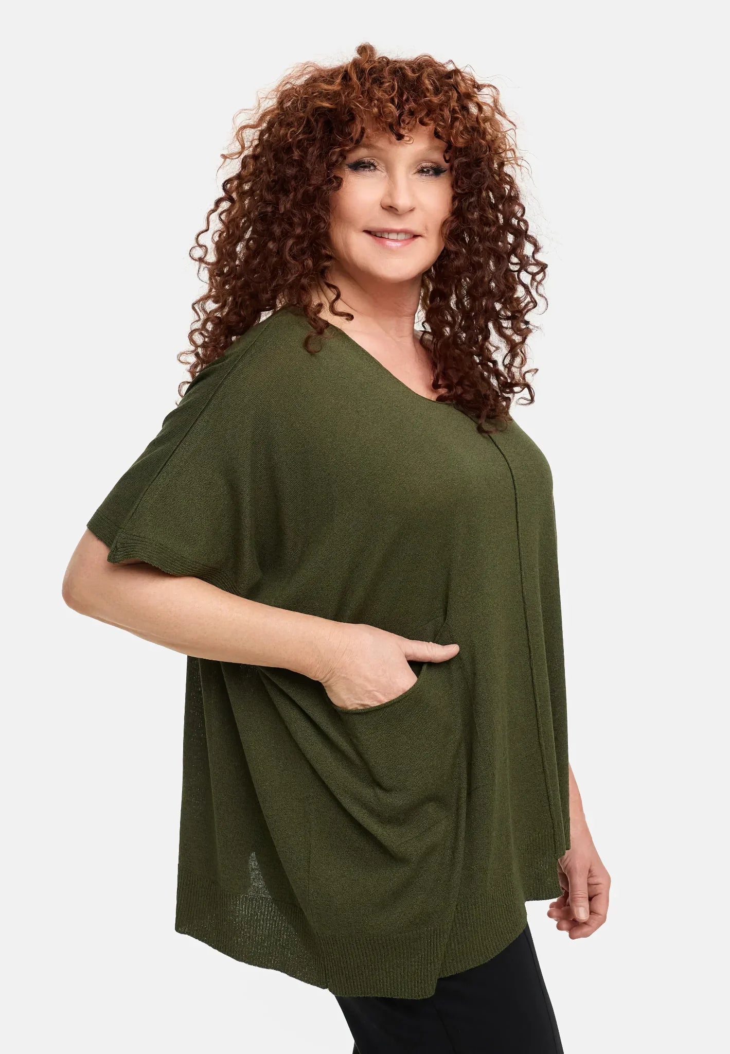 Amandine Pulli in kastiger Form, aus Viskose, A2802, Olive, Schick, Modern, Bequem, Schick