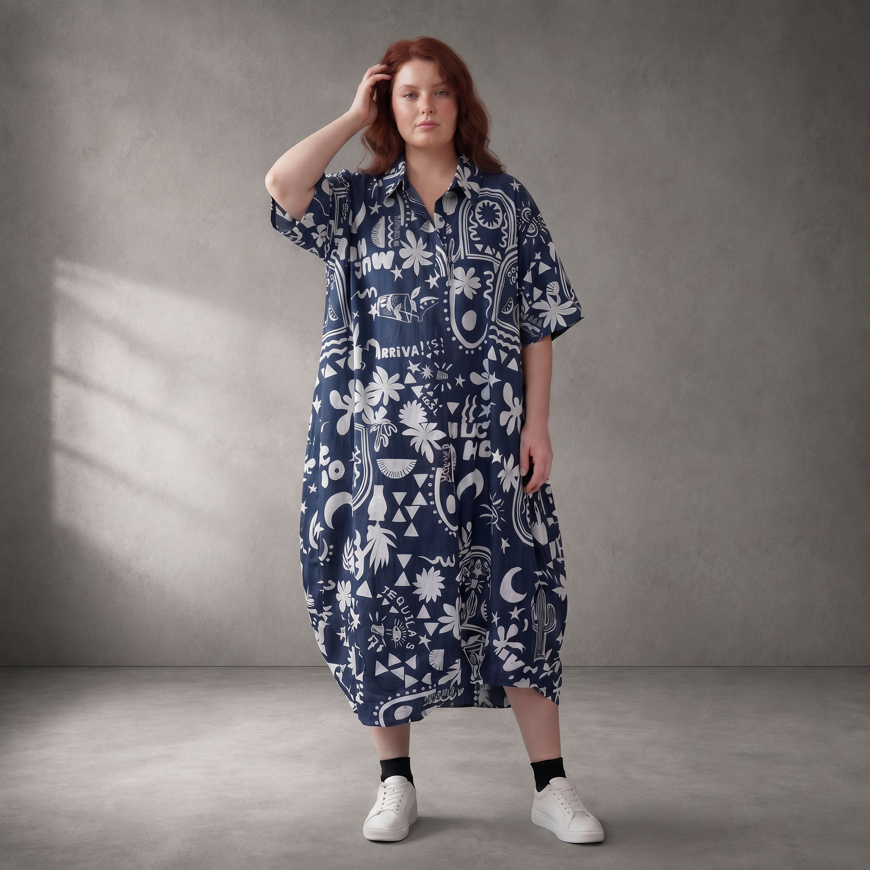Luftiges Oversize Ballonkleid in Jeansblau Weiß mit Beachprint leger zeitlos ausgefallen