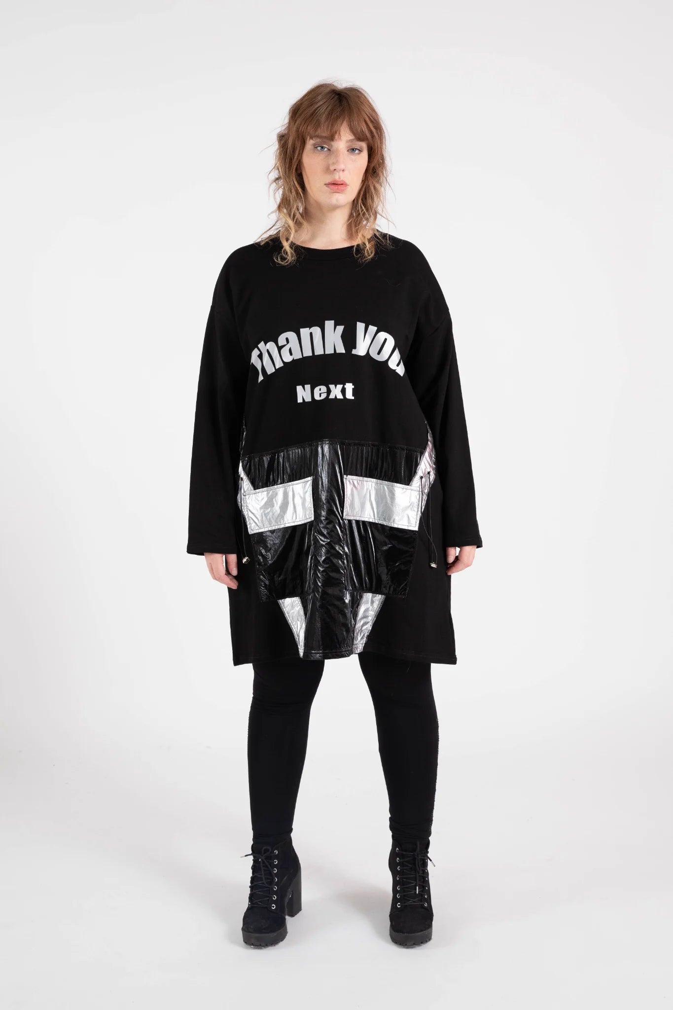  Pomme Rouge Shirt in gerader Form, aus Baumwolle, C6291, Schwarz-Silber, Buchstaben