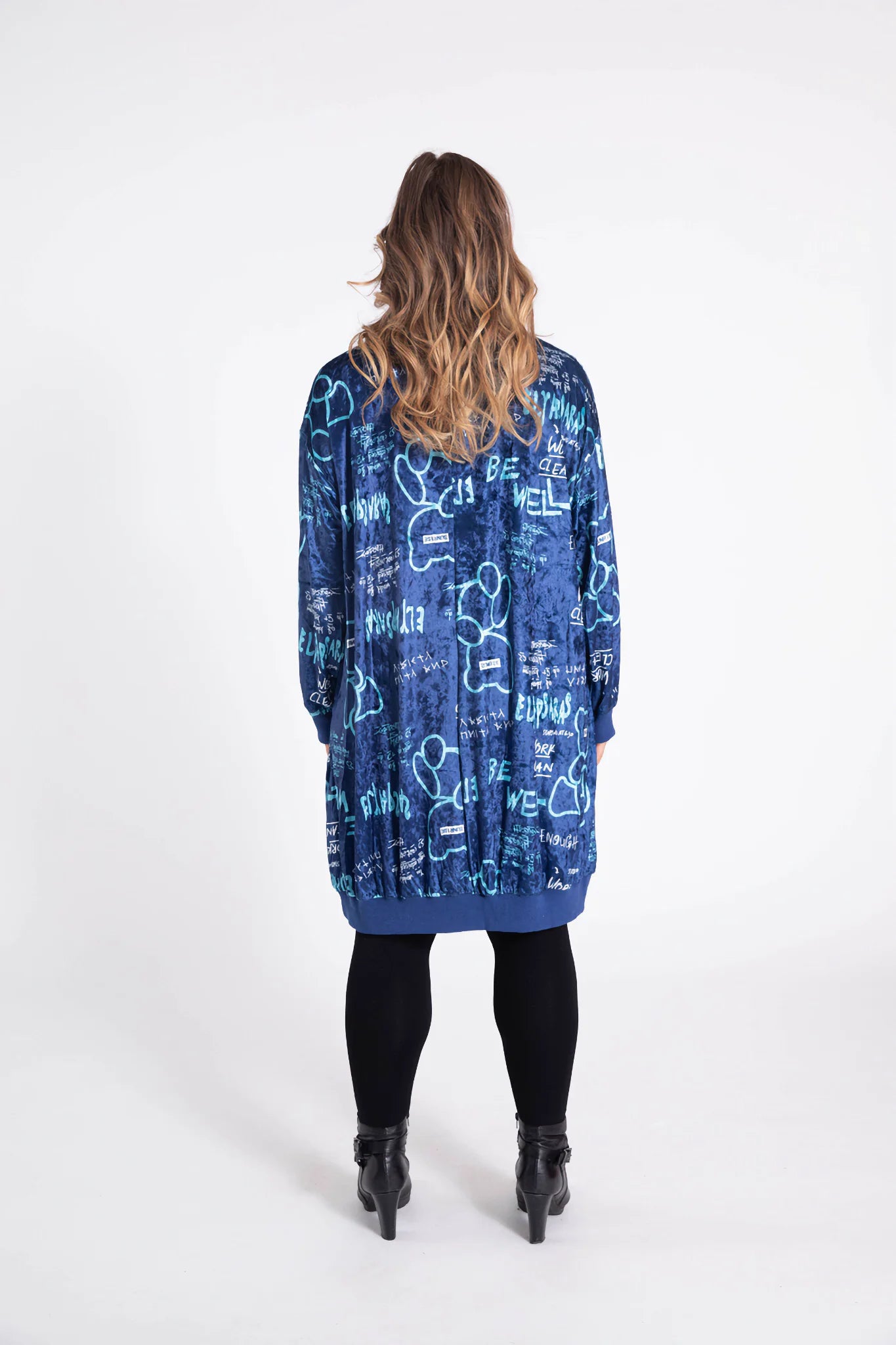  Pomme Rouge Kleid in gerader Form, aus Polyester, C6517, Blau, Buchstaben, Schick, Modern