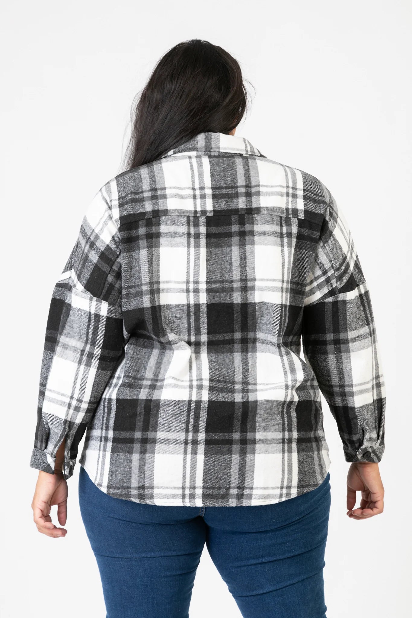  Kuschelweiche Fleece- und Flanelljacke im klassischen Karomuster für Plus Size und Curvy Mode