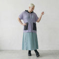 Luftiges Oversize Shirt aus feiner Baumwolle im ausgefallenen Lagenlook mit Kapuze, Flieder/Schwarz