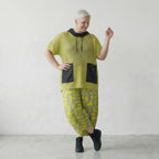 Zeitlos legeres Oversize Lagenlook Shirt aus feinem Baumwollstrick mit Kapuze, modern, Lime/Schwarz