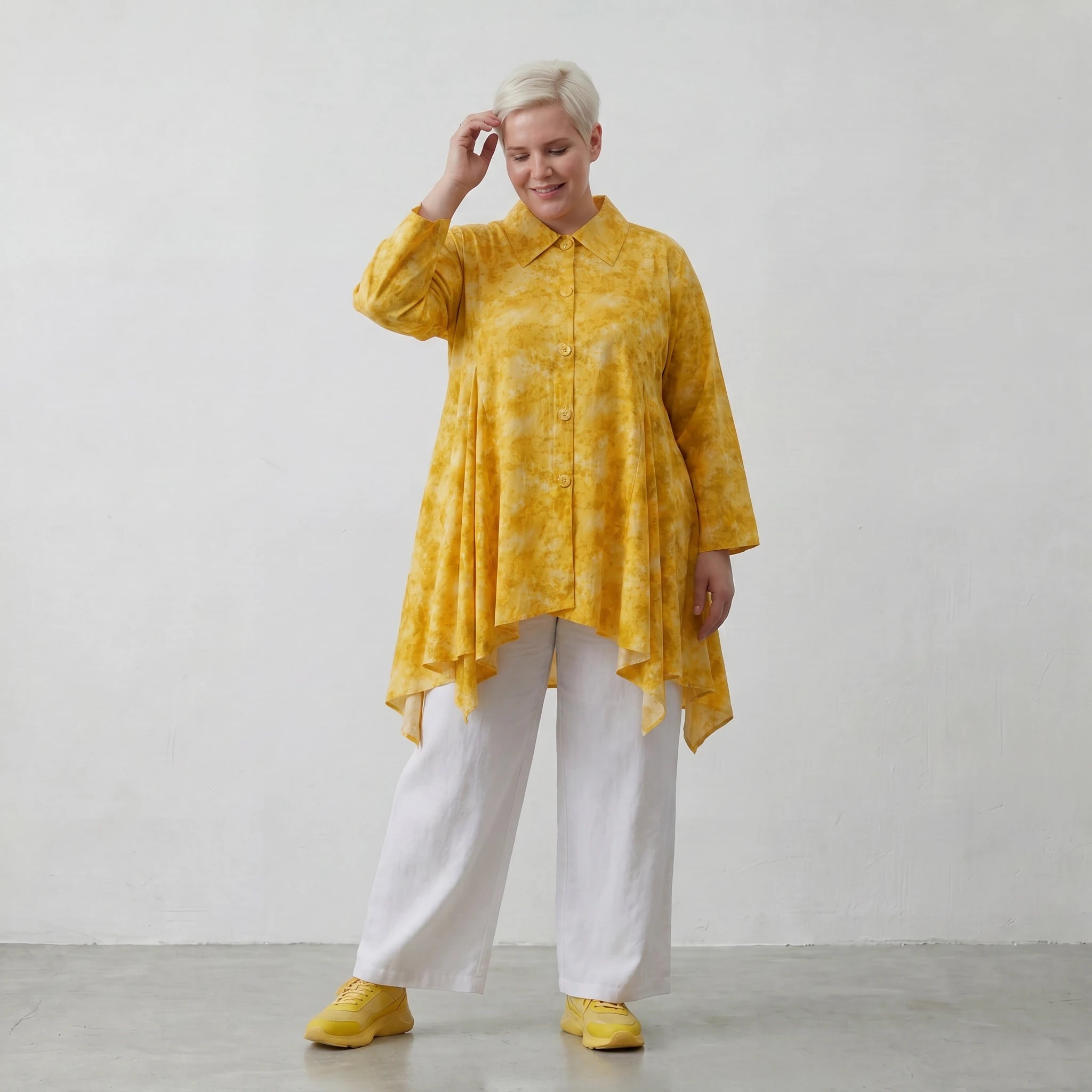 Luftige Glockenform Bluse aus reiner Baumwolle im ausgefallenen Lagenlook mit feiner Batikoptik, Gelb