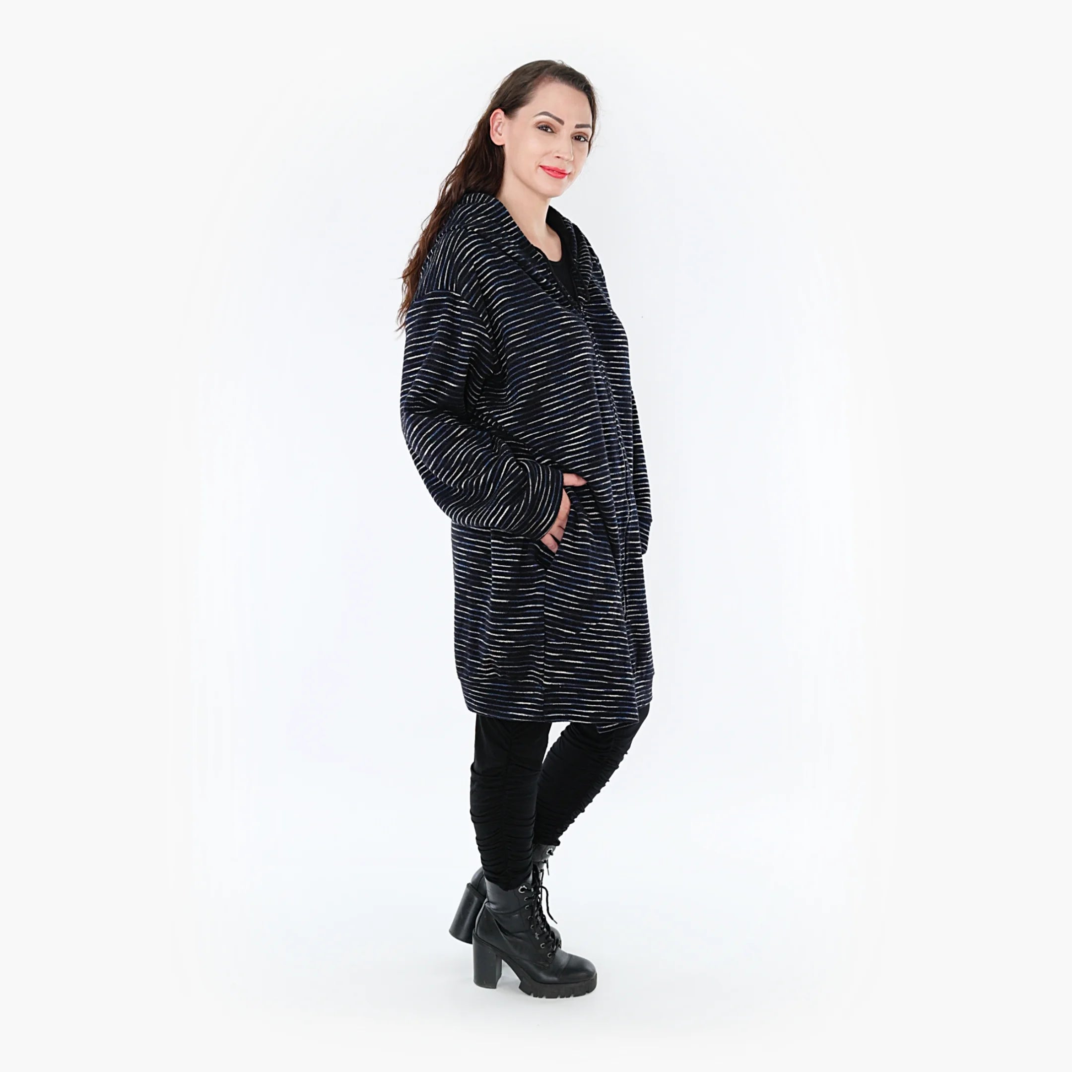 AKH Fashion Jacke in gerader Form, aus Baumwolle, 1367.06820, Schwarz-Blau-Weiß, Schick
