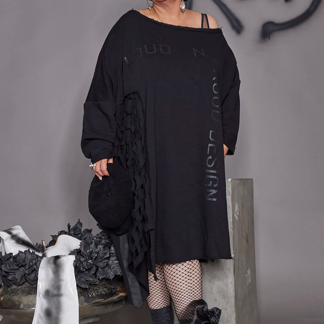  Kleid von Loud N Proud aus Baumwolle in asymmetrischer Form, L19050, Schwarz, Ausgefallen