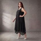 Schwarze Oversize Tunika im Lagenlook luftig fliessend zeitlos leger weich mit Taschen