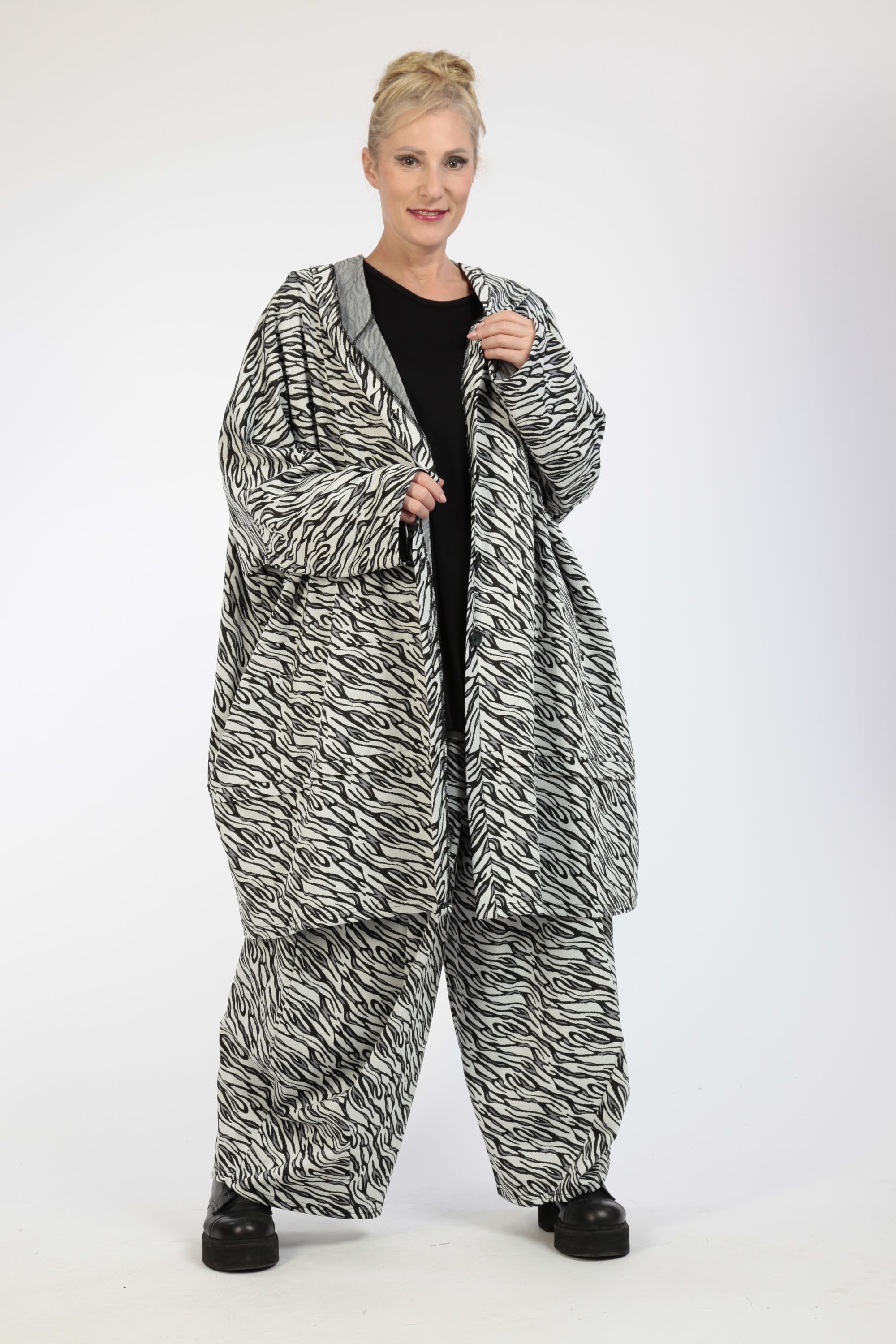  AKH Fashion Jacke in gerader Form, aus Materialmix, 1172.06857, Weiß-Schwarz, Zebra