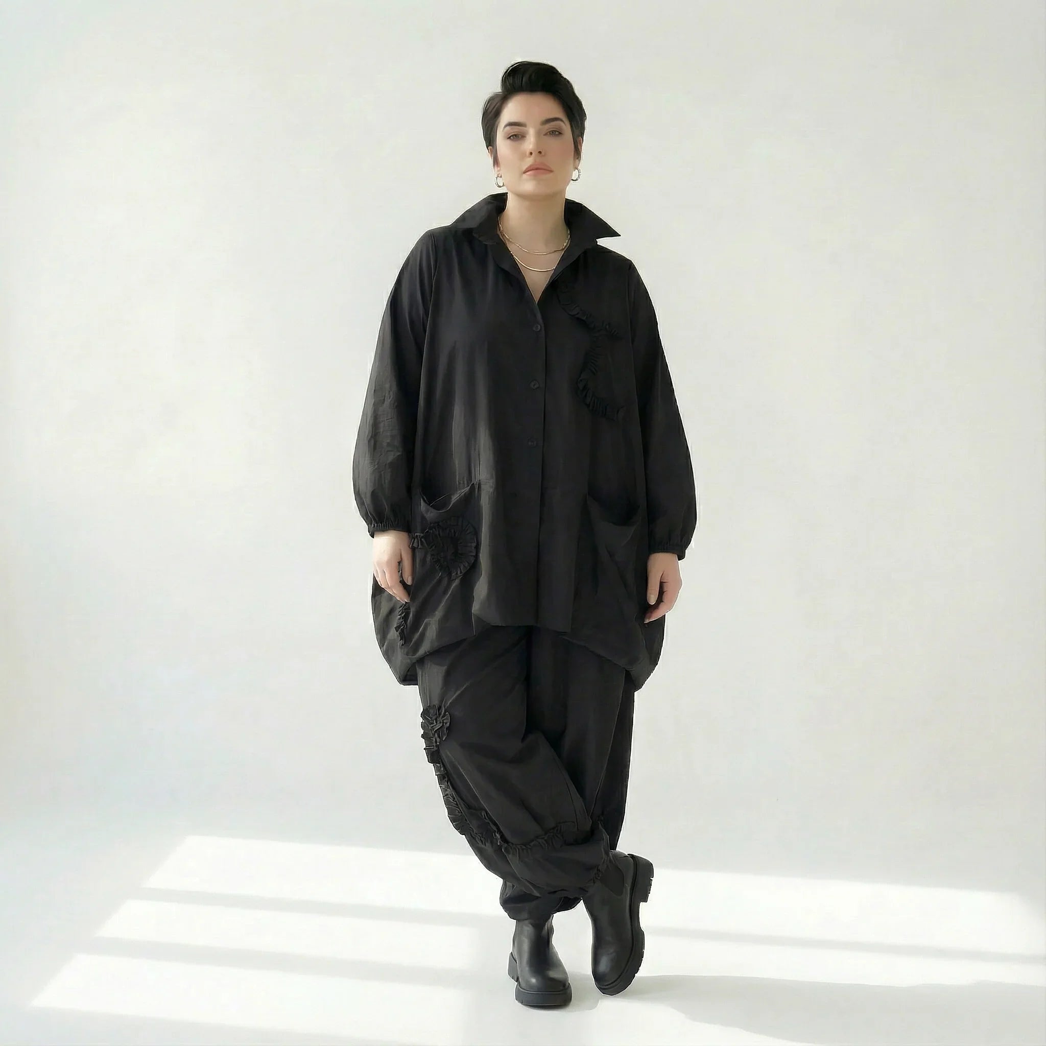 Schwarze Oversize Hose Damen Avantgarde Lagenlook Polyester Frühjahr Sommer Caraclan Modeare