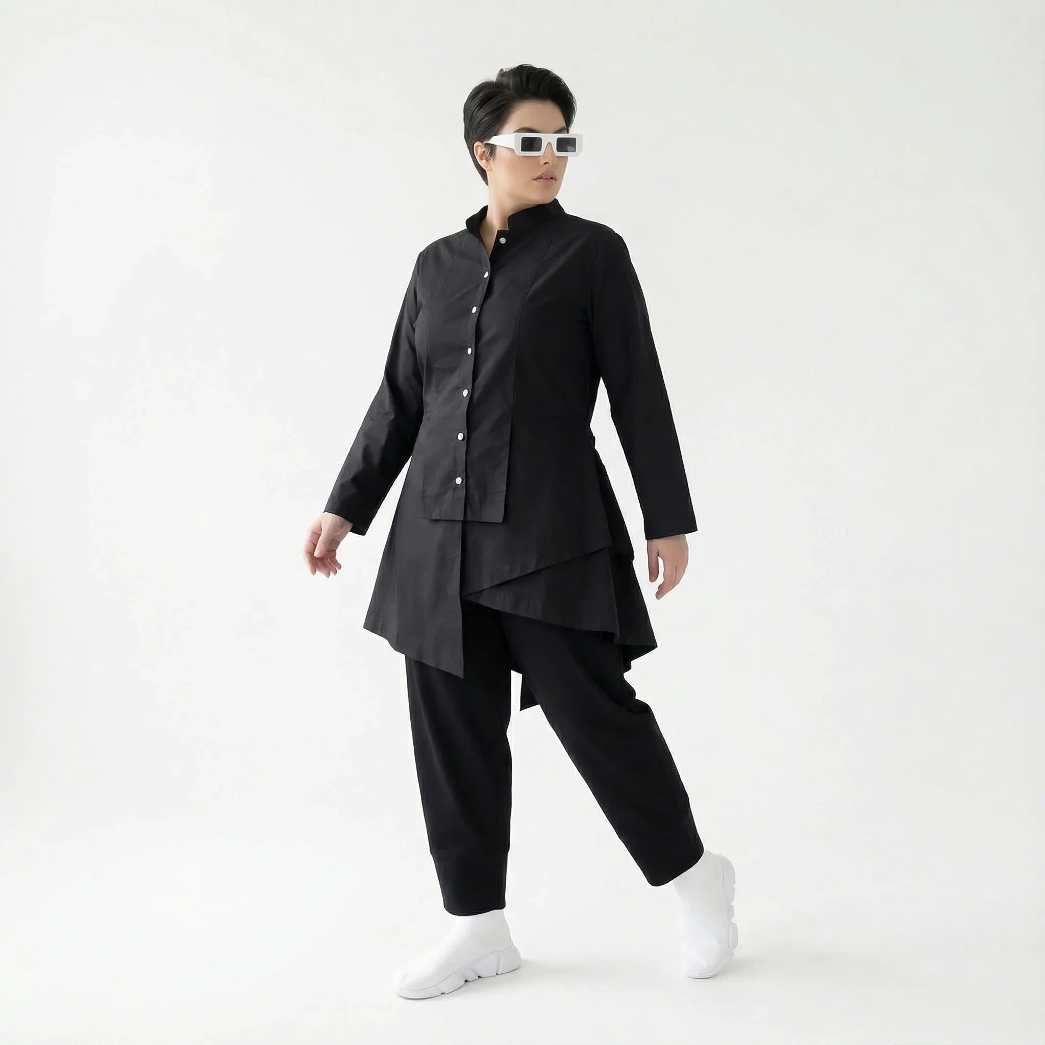 iZAR Avantgarde Damen Set aus Popeline – Bluse, Weste & Hose in Schwarz | Modeare Oversize Kurator-Look für Übergang