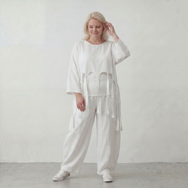 Weißer Oversize Überwurf im Lagenlook leger zeitlos luftig mit Fransen Crashoptik leicht