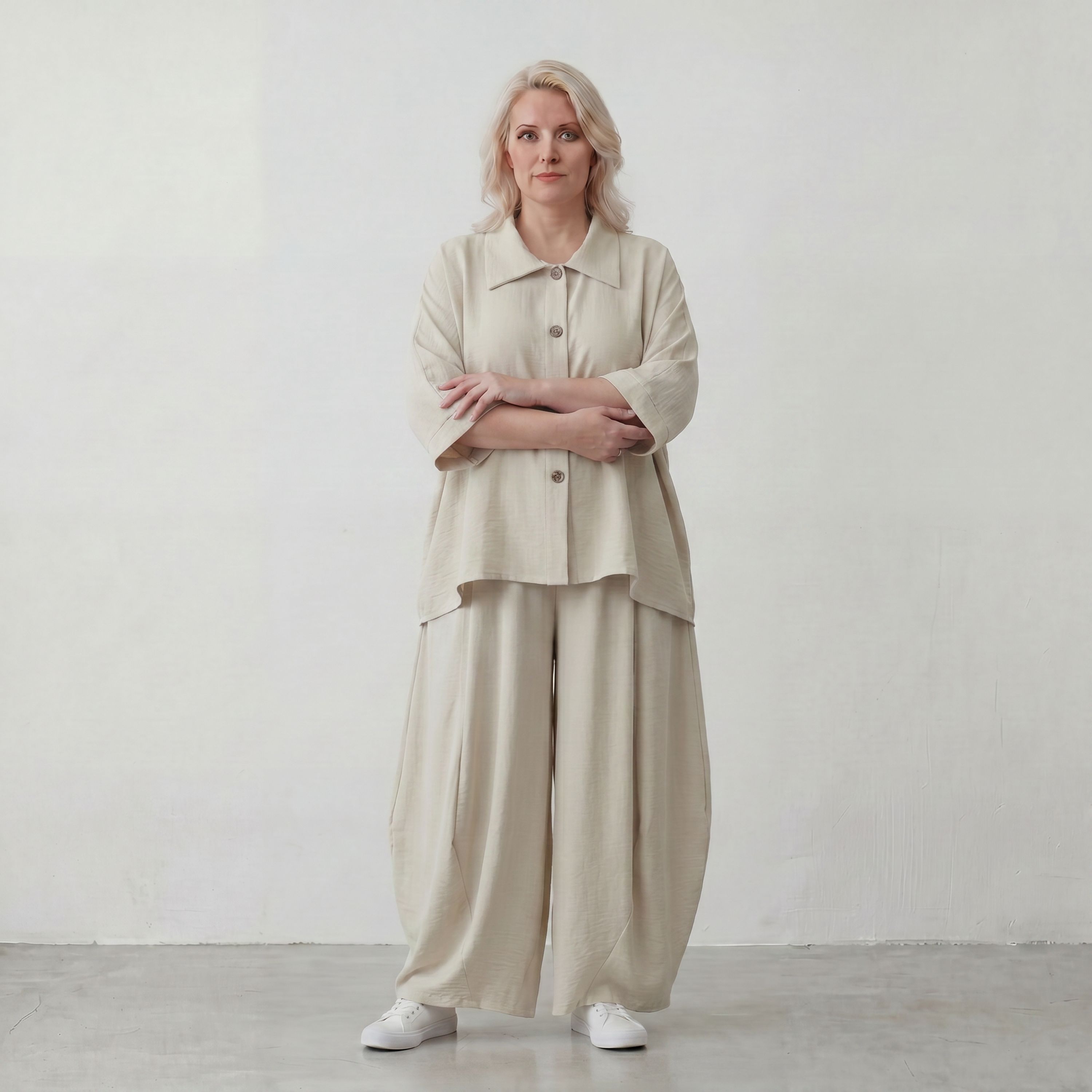Legere Beige Bluse in Leinenoptik mit Crashlook Oversize Lagenlook zeitlos modern luftig