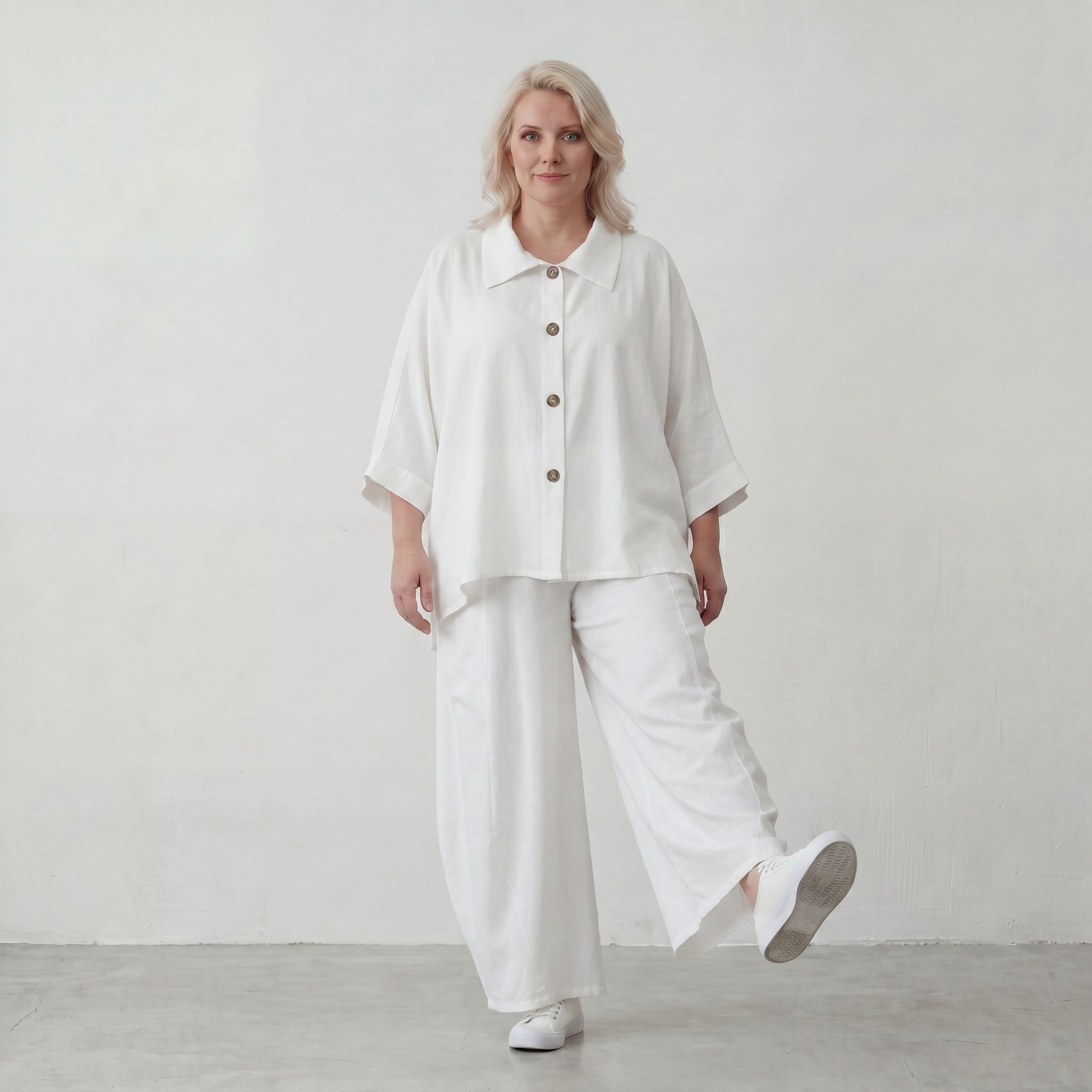 Zeitlose Weiß Ballonhose im Lagenlook Oversize sehr luftig mit Leinenoptik sommerlich