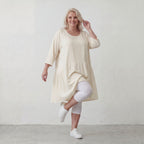 Leinenoptik Kleid in Creme Lagenlook leger Oversize A Linie zeitlos luftig weich elegant