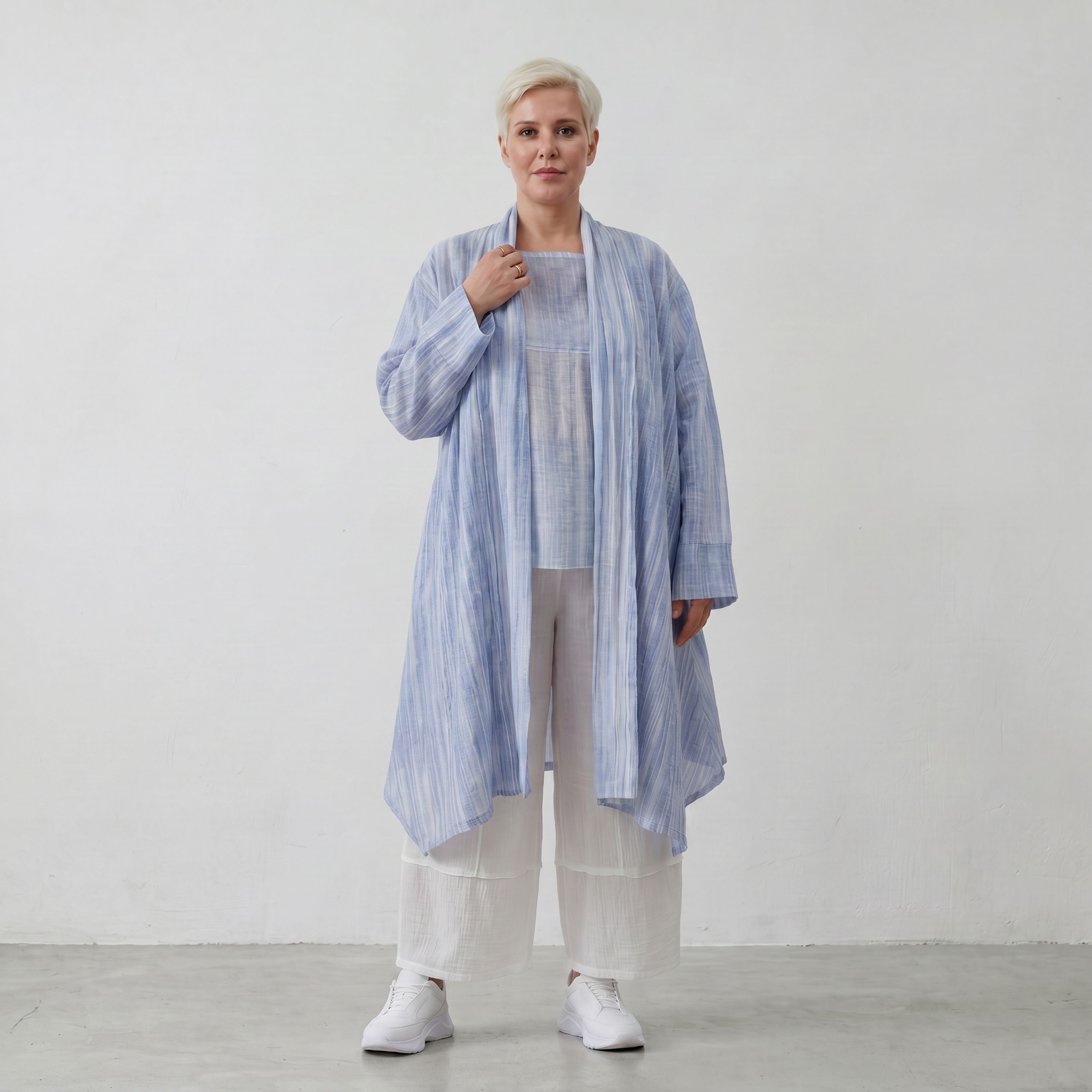 Leichter Oversize Cardigan in Jeansblau/Weiß für Lagenlook mit sehr fließender Silhouette