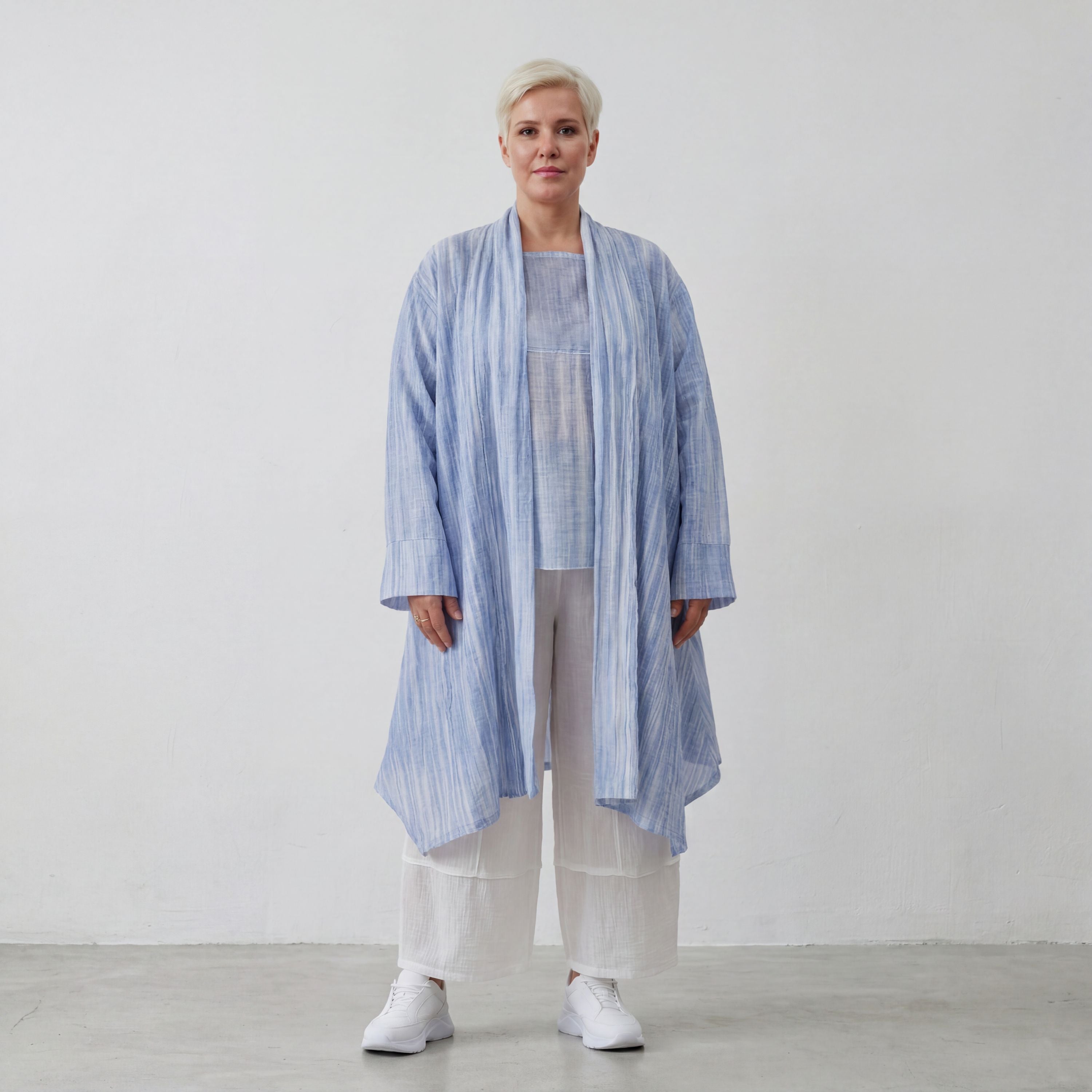Leichter Oversize Cardigan in Jeansblau/Weiß für Lagenlook mit sehr fließender Silhouette