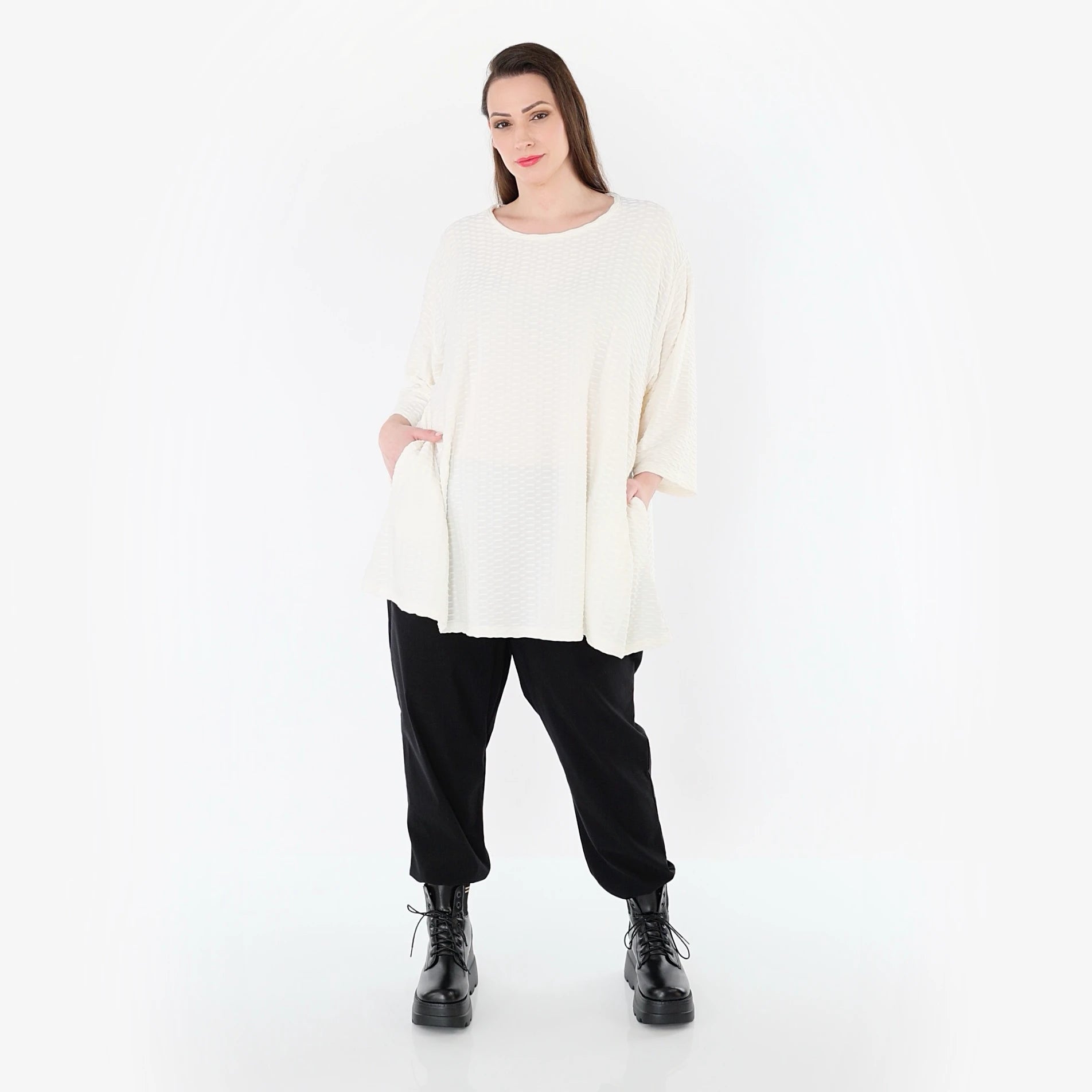 Big Shirt im ausgefallenen Lagenlook aus stretchigem Jacquard mit weichem Waffel-Muster, Weiß
