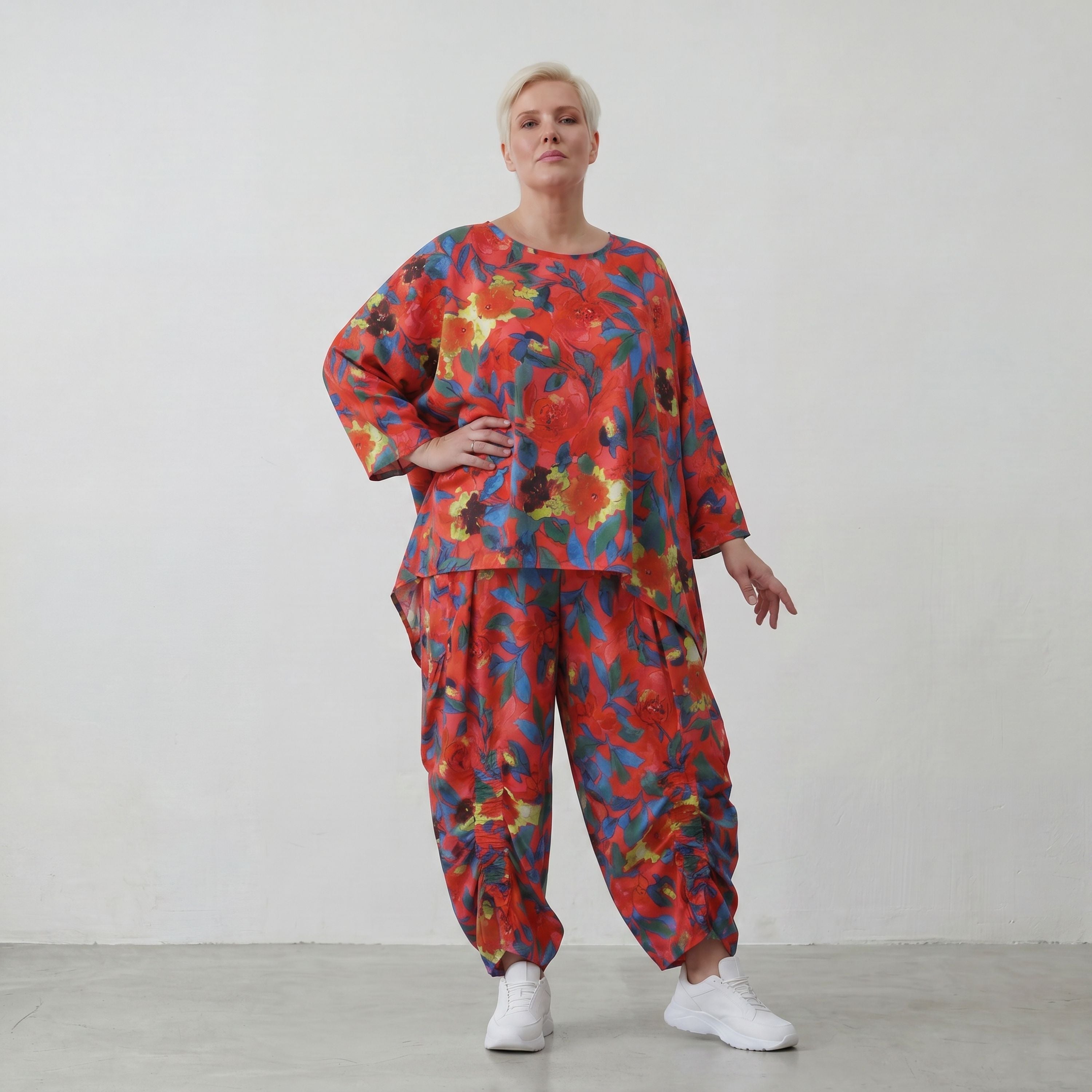 Leichtes Oversized Shirt in strahlendem Rot mit lässigem Kastenschnitt für laue Sommertage