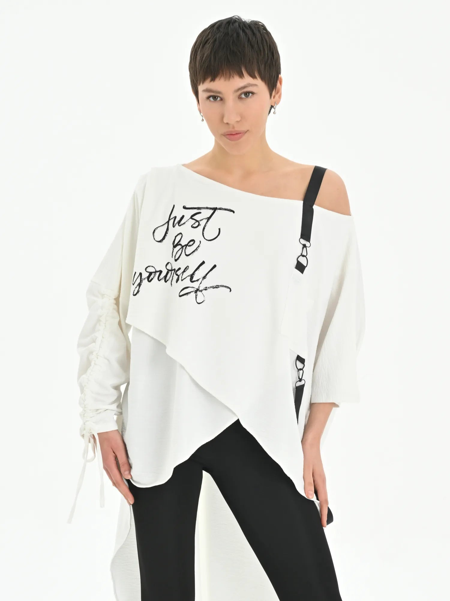  Just Angels Bluse in Vokuhila-Form, aus Baumwolle, 1002, Weiß, Schick, Modern, Bequem