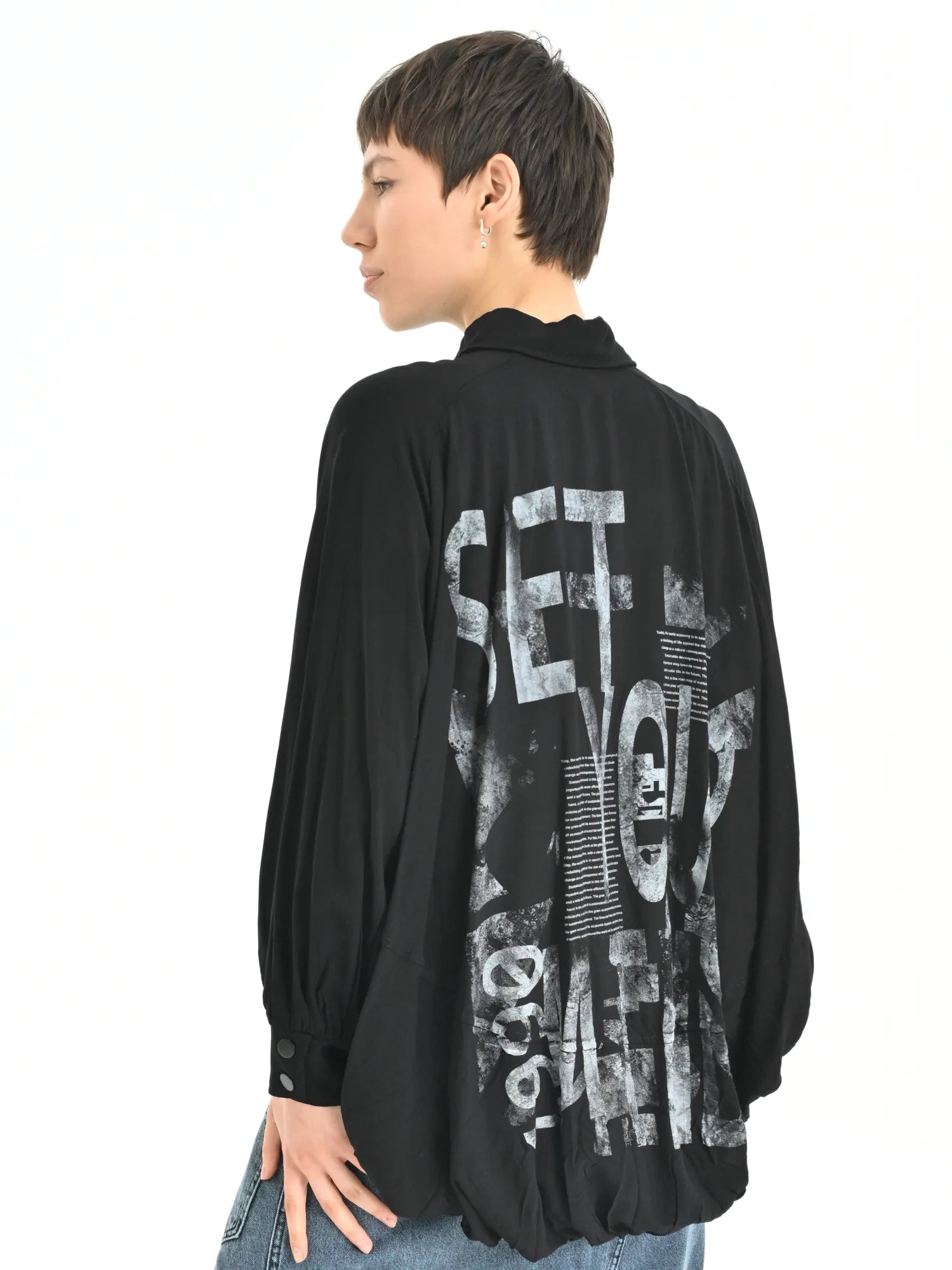  Just Angels Bluse in Vokuhila-Form, aus Viskose, 1041, Schwarz, Schick, Modern, Bequem
