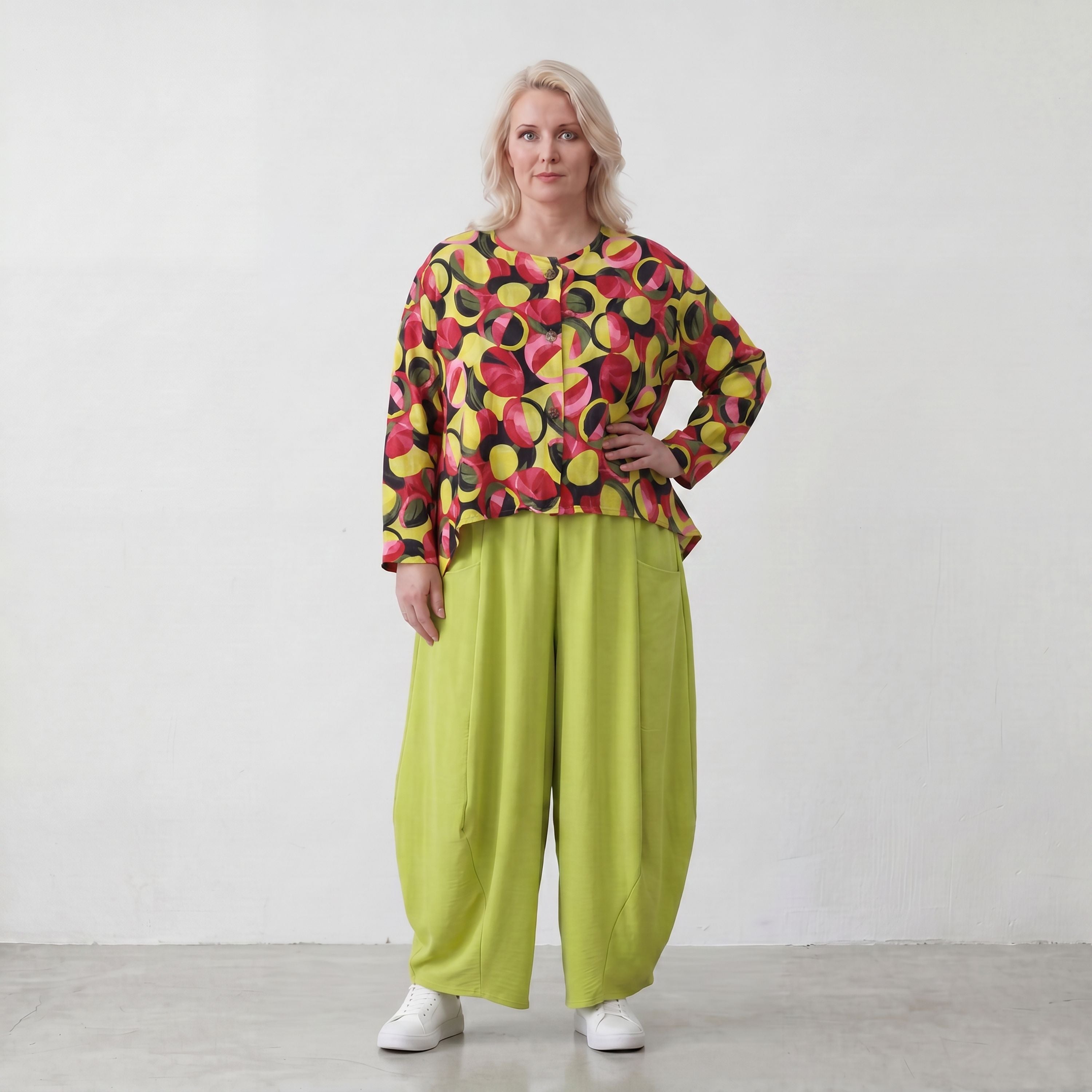 Langarmjacke aus feinem Popeline in kräftigem Gelb und Fuchsia mit rundem Halsausschnitt