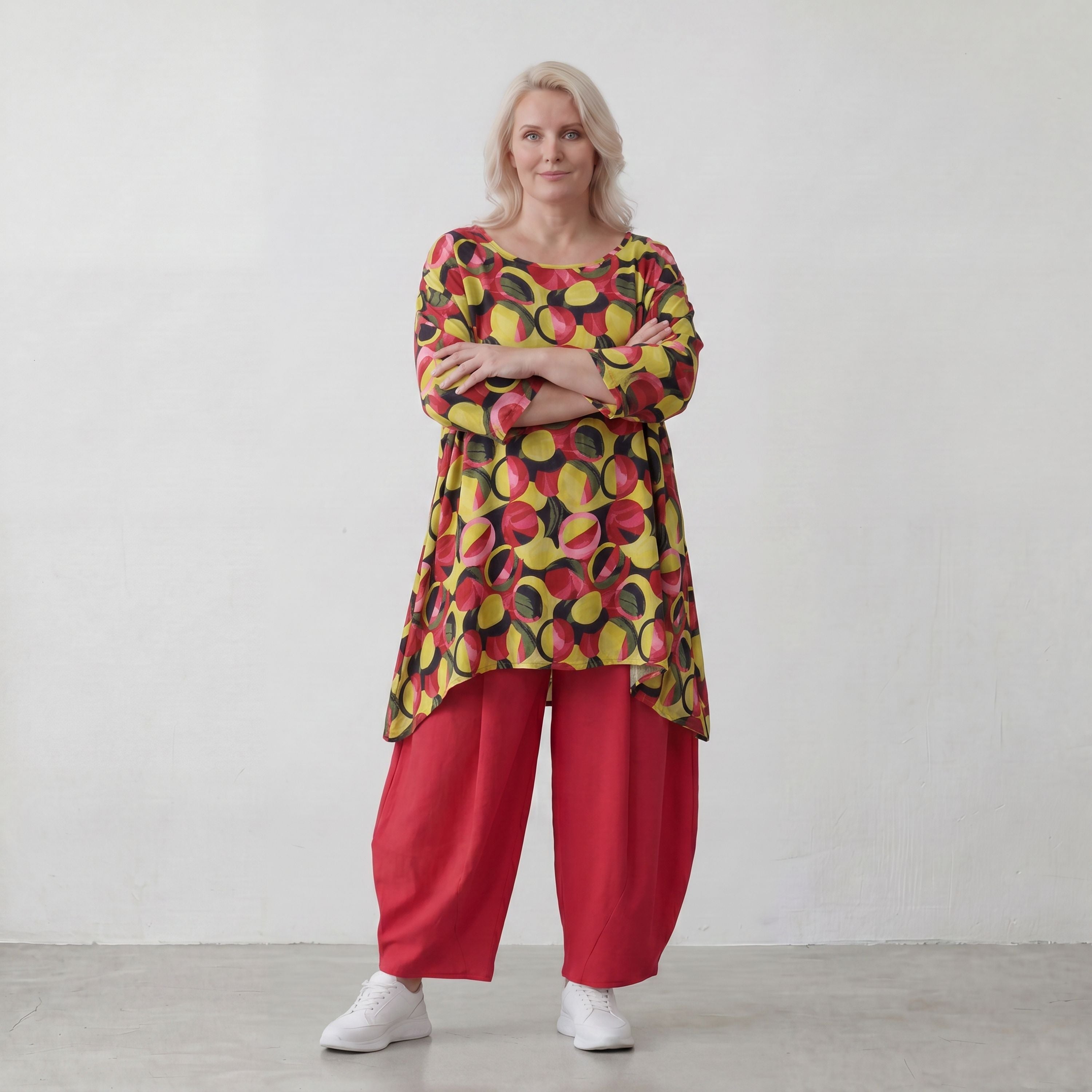Fließendes Shirt mit 3/4-Arm und Rundhalsausschnitt aus edlem Popeline in Gelb und Fuchsia
