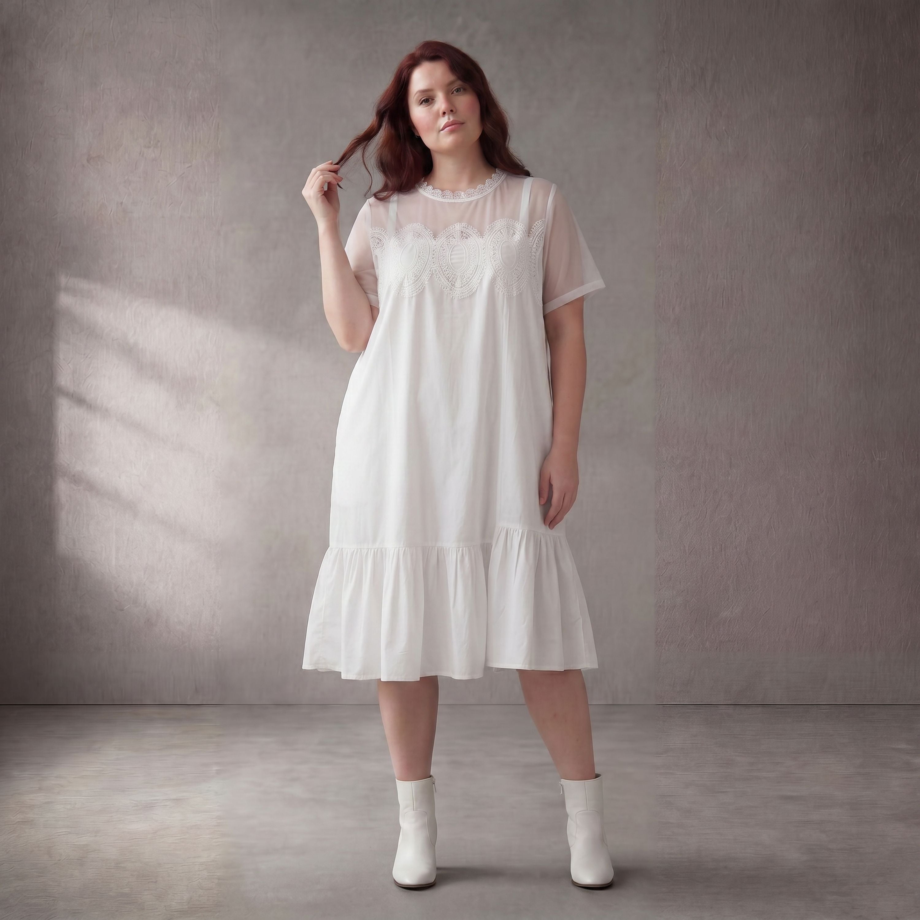 Leichtes weisses Spitzenkleid im Lagenlook Oversize leger zeitlos mit luftigem Fall zart