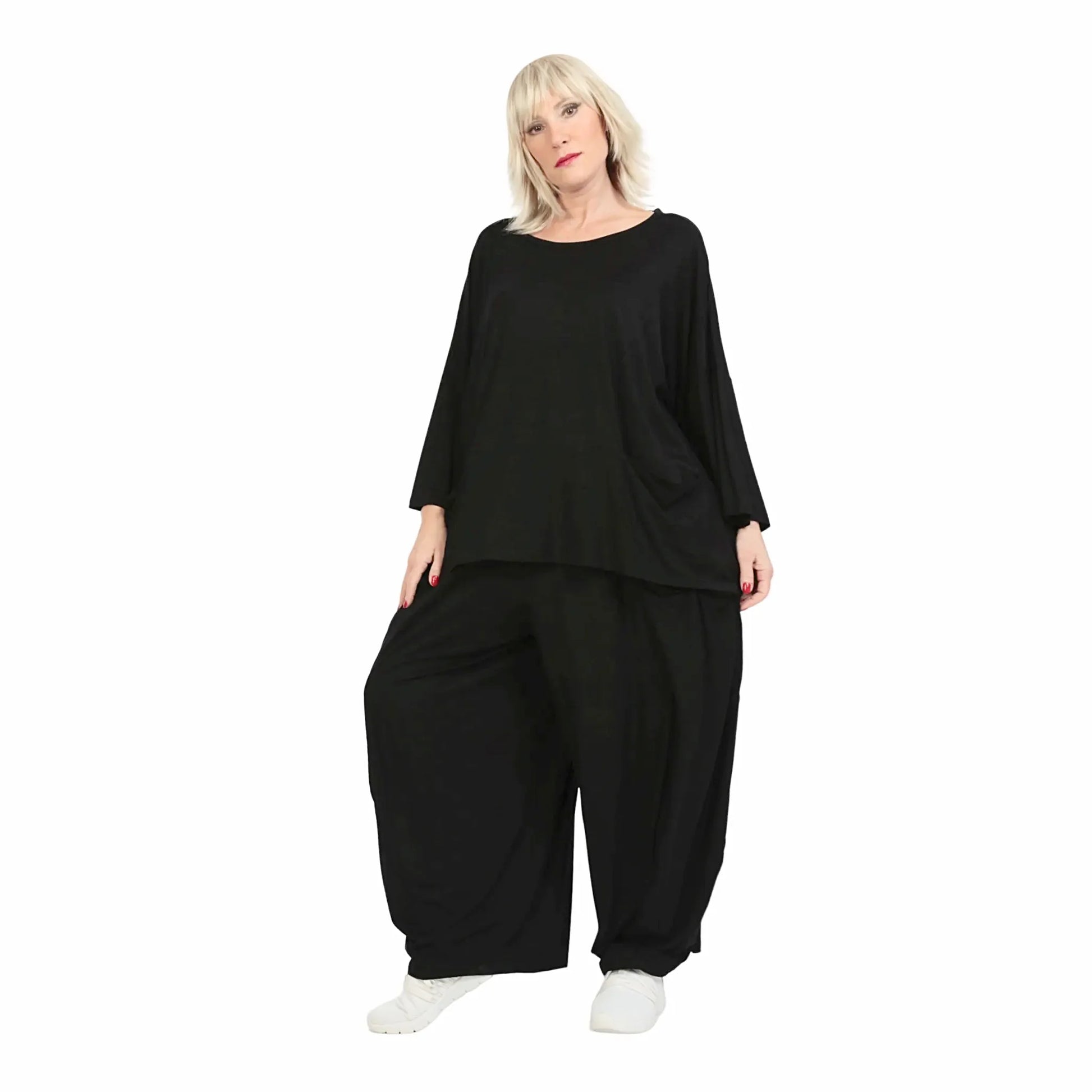  Kastiges Plus Size Shirt mit Taschen aus weichem Viskose-Jersey für lässigen Style in Schwarz