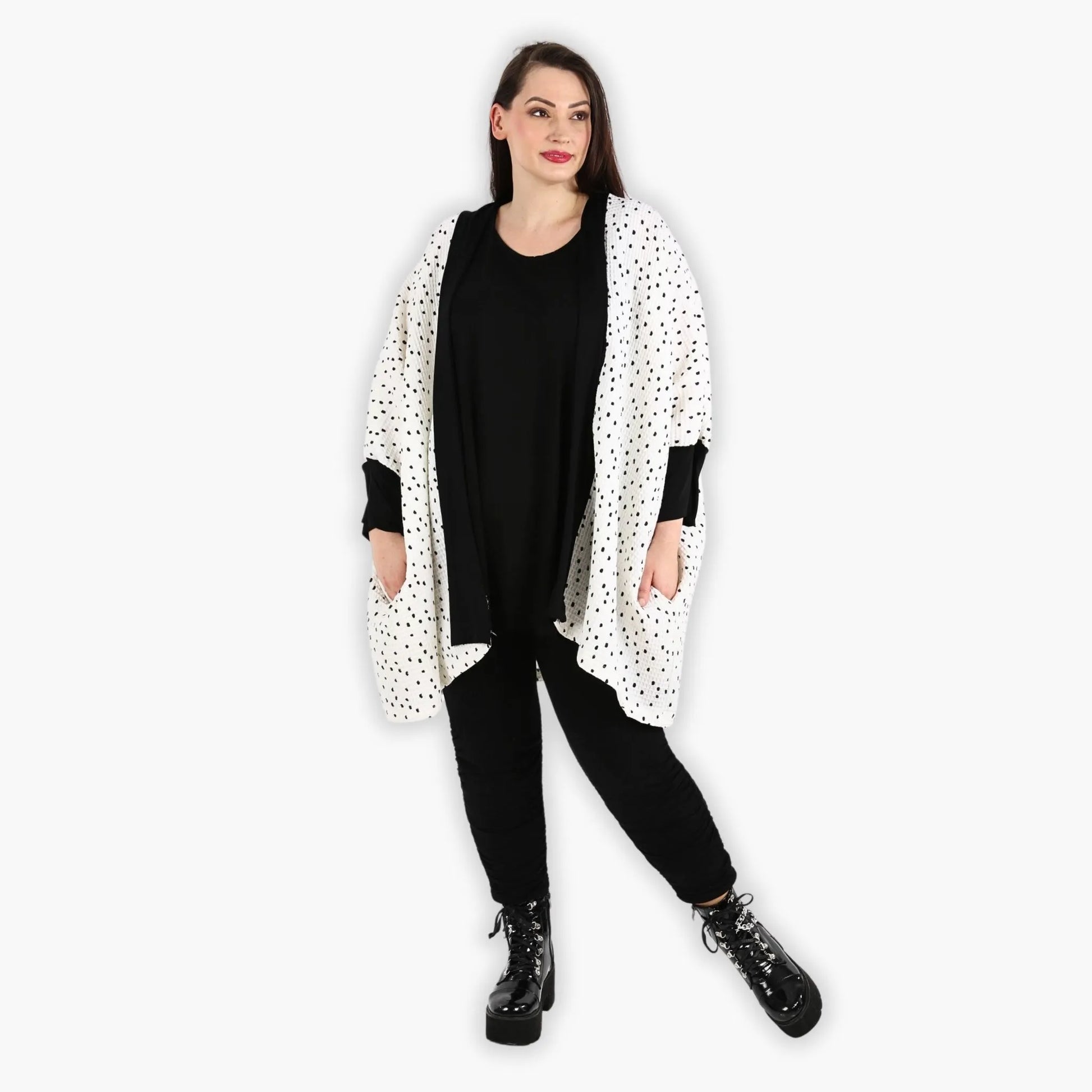  Legerer Cardigan im Lagenlook aus 100% Baumwolle mit Punkten und Waffeloptik für Plus Size Fashion