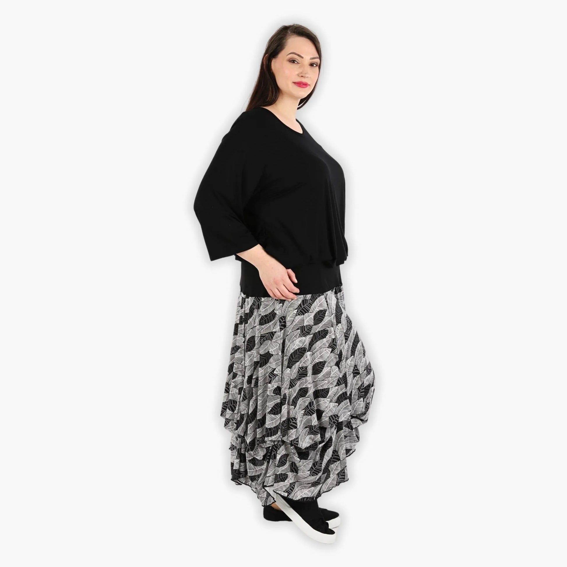  Ballonrock in elegantem Schwarz-Weiß-Blumenmuster, vielseitig, weich und ideal für Plus Size