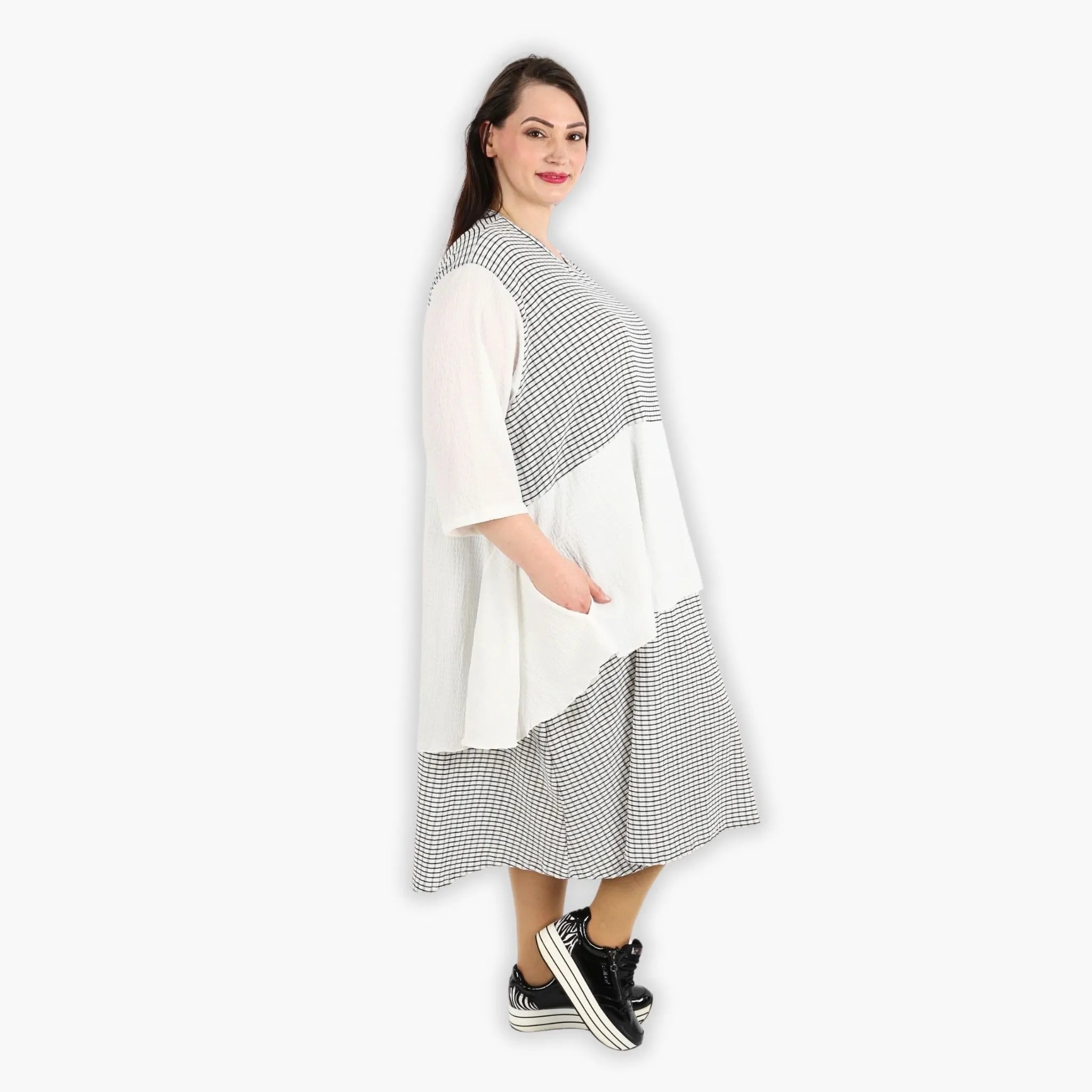 A-Form Kleid von AKH Fashion aus Viskose, 1288.06734, Weiß-Schwarz, Kariert, Schick