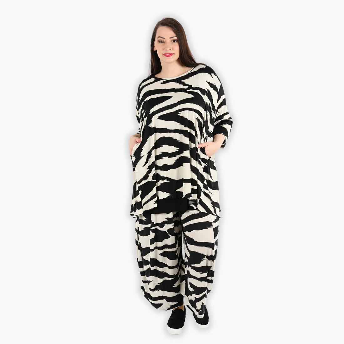  A-Form Bigshirt von AKH Fashion aus Viskose, 1291.00593, Ecru-Schwarz, Zebra, Schick, Modern