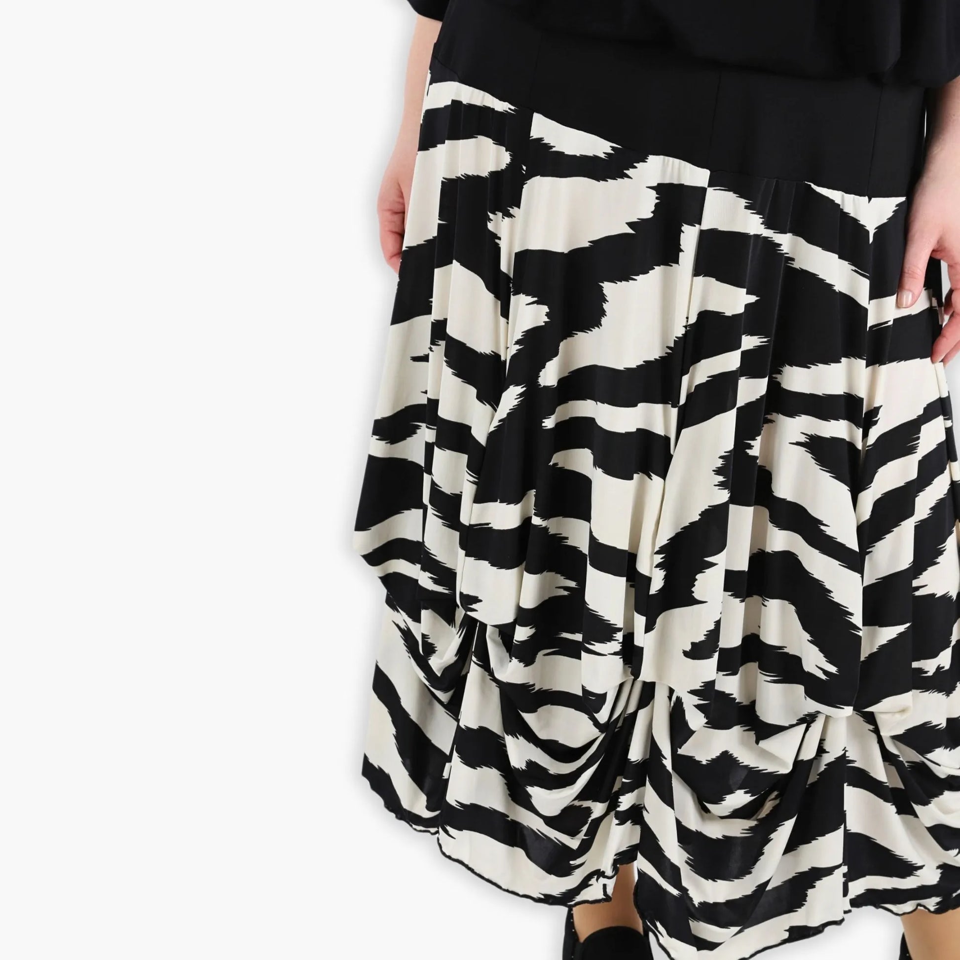  Ballonrock im trendigen Zebra-Design aus weichem Viskose-Mix für lässige Lagenlooks Plus Size