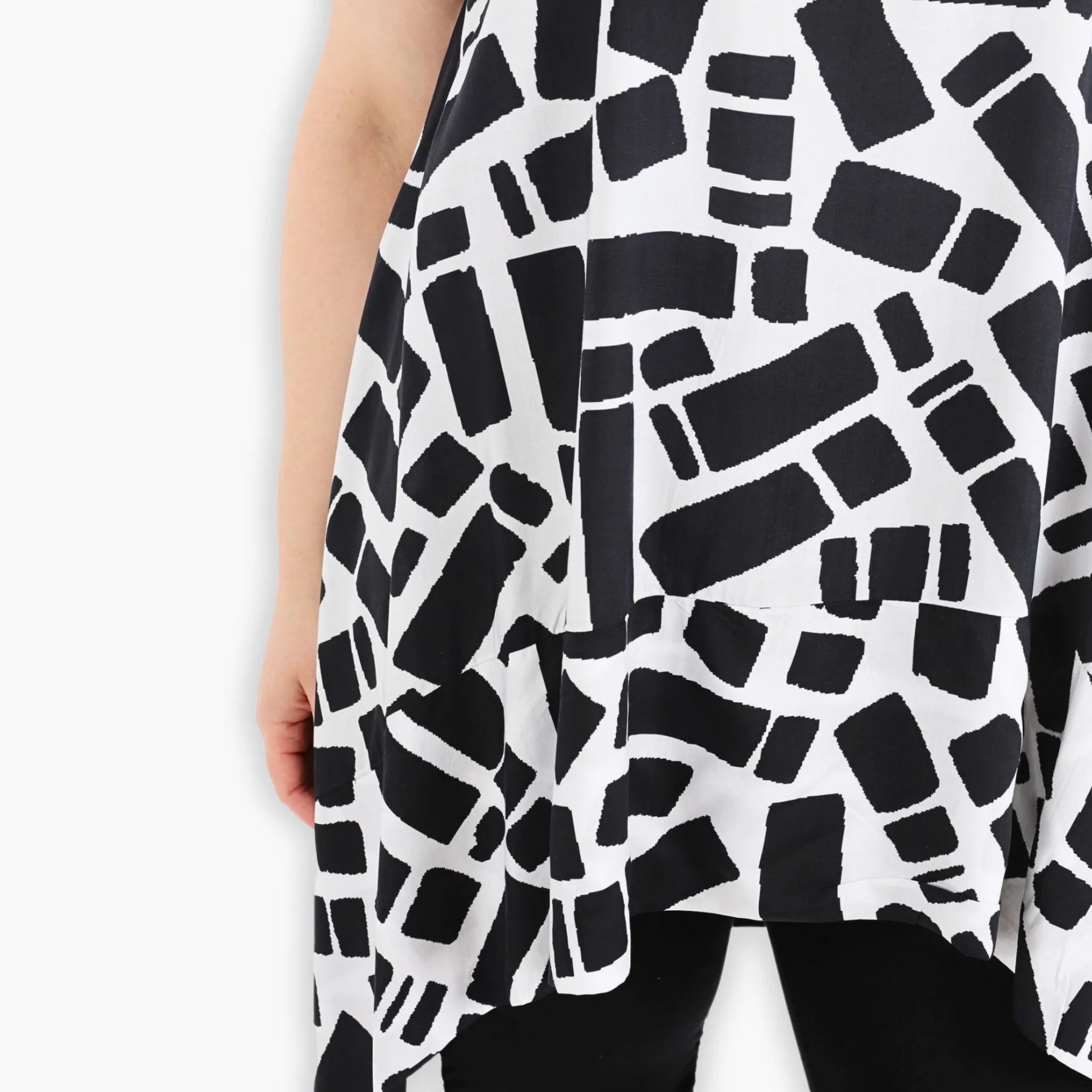  A-Form Tunika von AKH Fashion aus Viskose, 1299.03051, Schwarz-Weiß, Schick, Modern