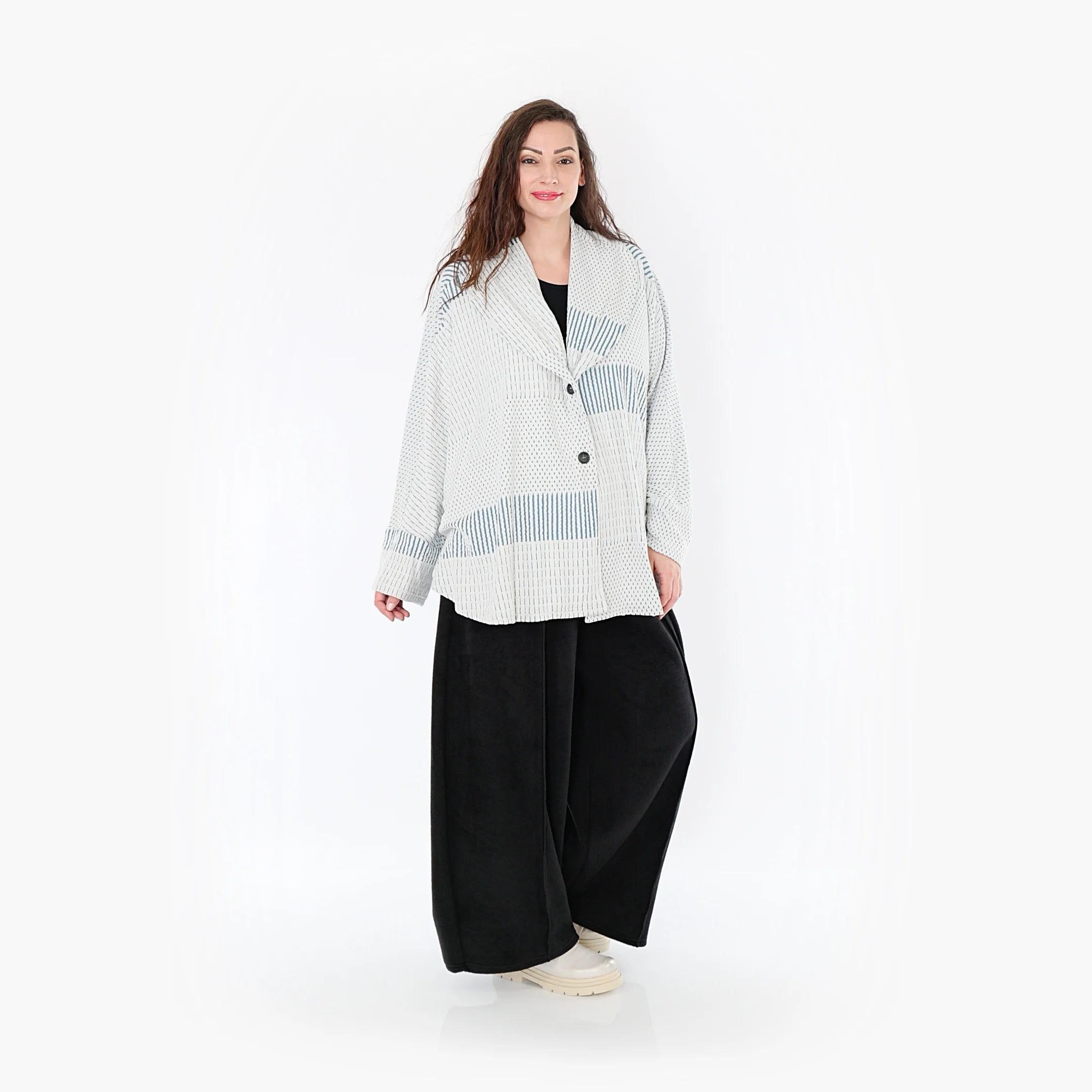  AKH Fashion Jacke in gerundeter Form, aus Viskose, 1377.00140, Blau-Ecru, Gerippt, Schick