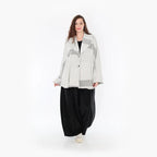  AKH Fashion Jacke in gerundeter Form, aus Viskose, 1377.00140, Schwarz-Ecru, Gerippt