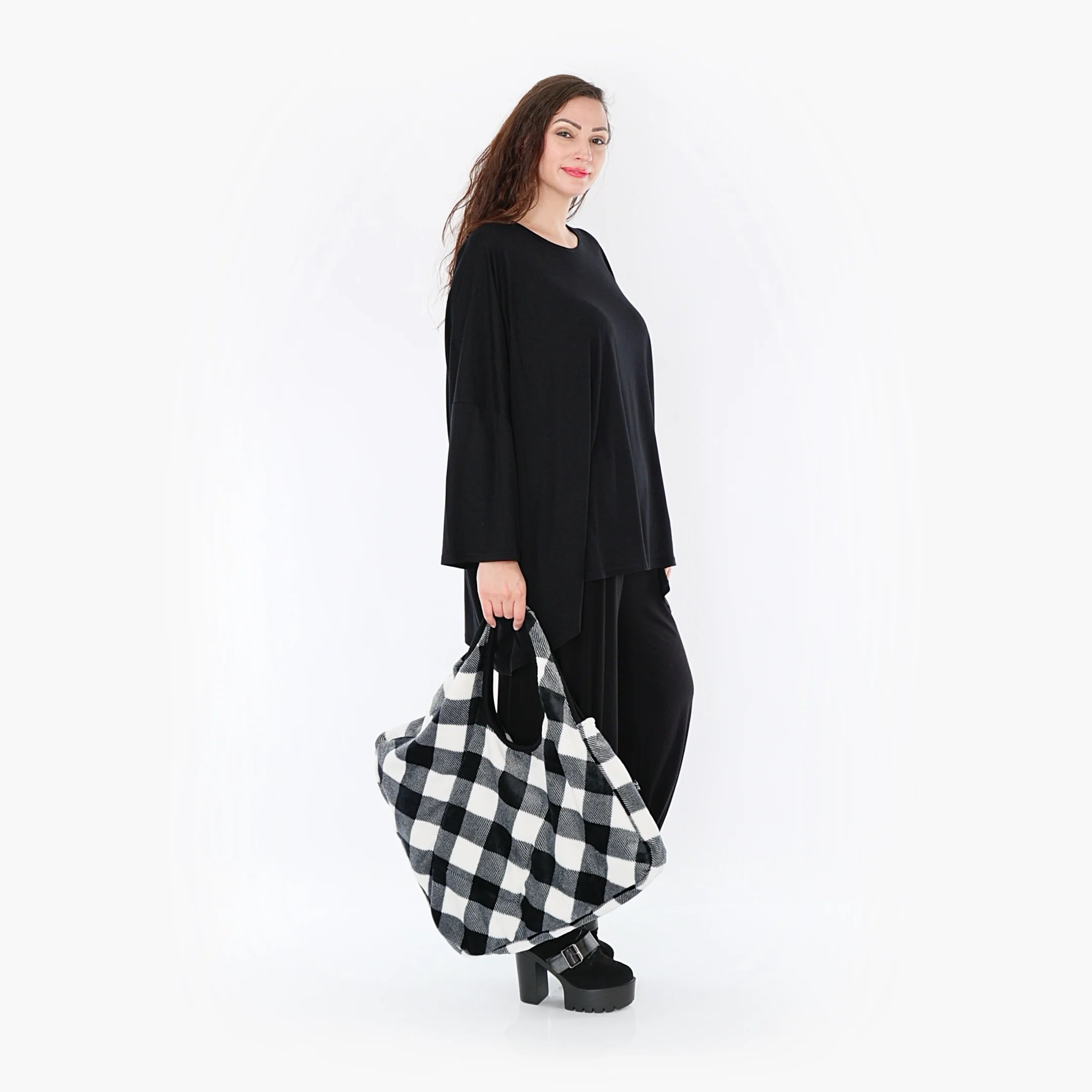 AKH Fashion Tasche in gerader Form, aus Polyester, 1385.08010, Schwarz-Weiss, Kariert
