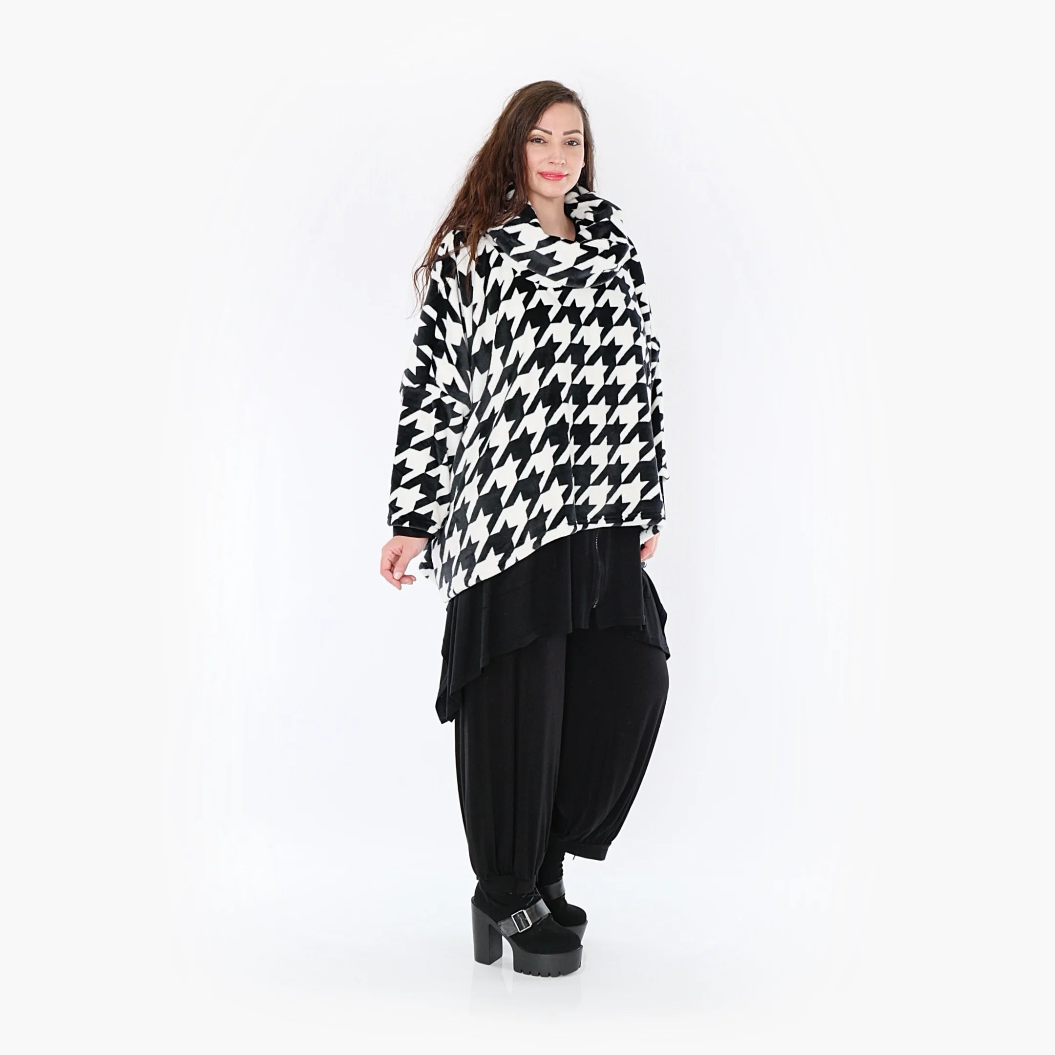  AKH Fashion Bigshirt in kastiger Form, aus Polyester, 1386.03019, Schwarz-Weiss, Hahnentritt