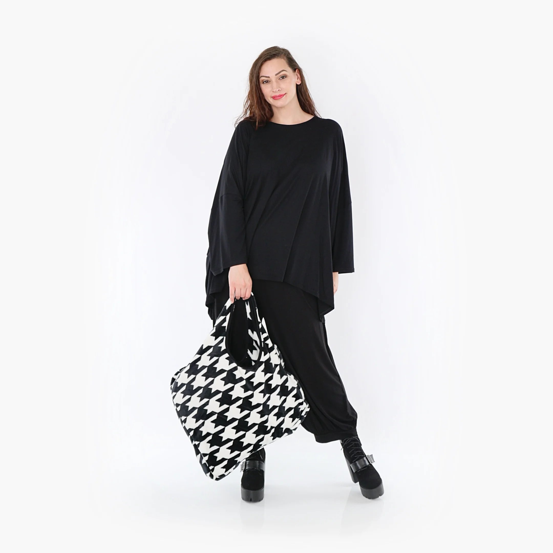  AKH Fashion Tasche in gerader Form, aus Polyester, 1386.08010, Schwarz-Weiss, Hahnentritt