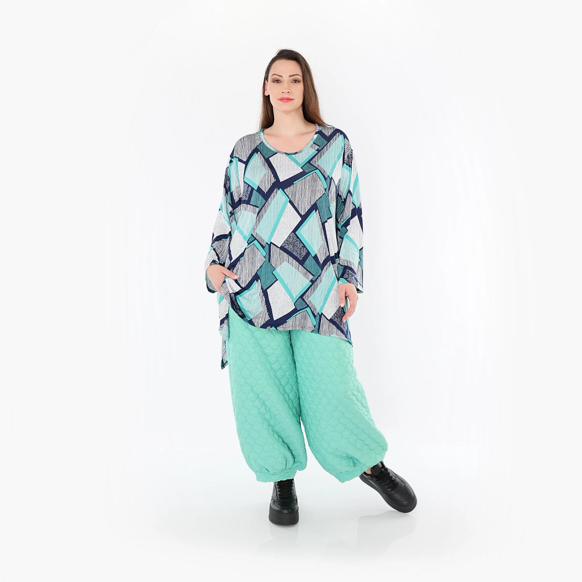  A-Form Bigshirt von AKH Fashion aus Materialmix, 1511.01019, Grün/Weiß/Marine, Abstrakt