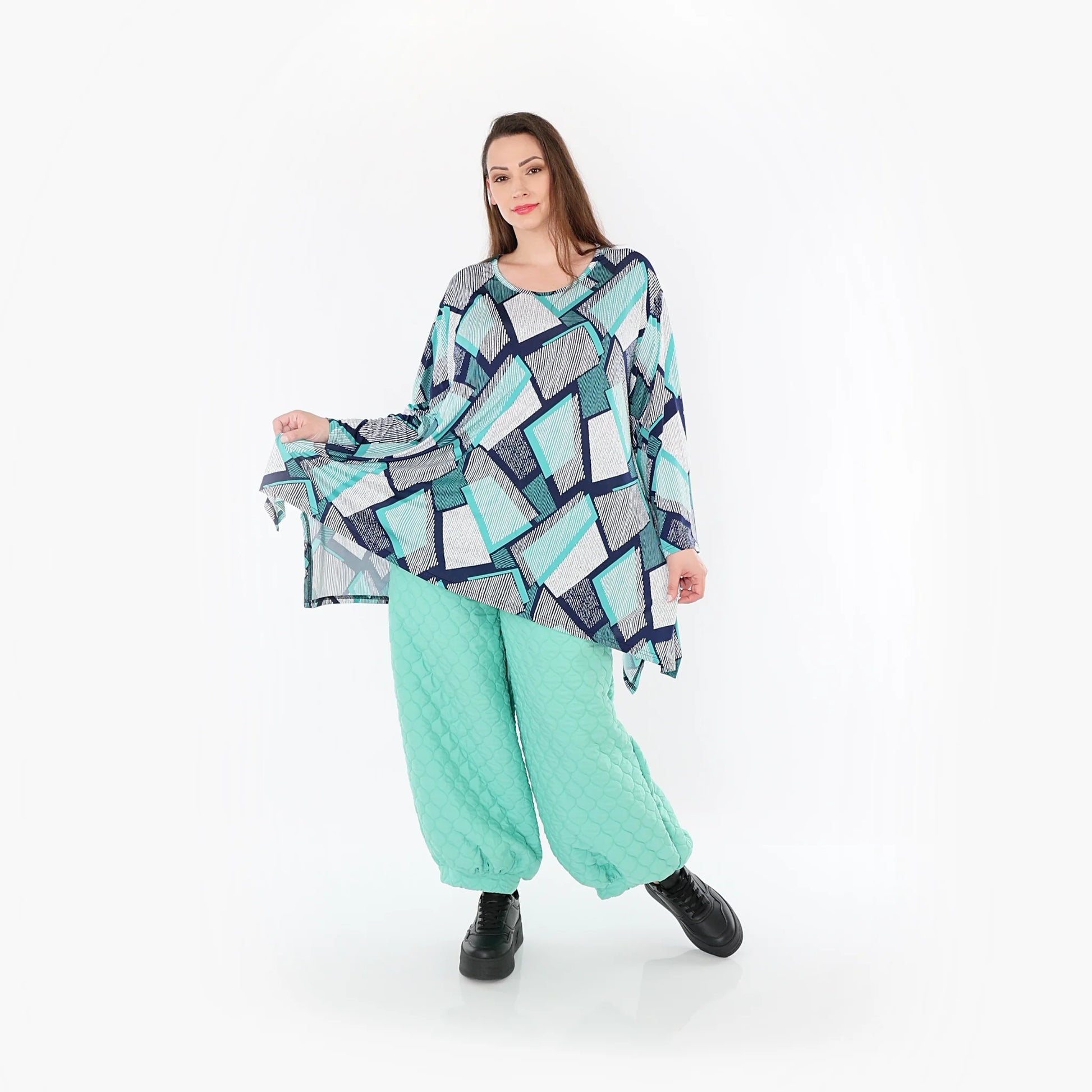  A-Form Bigshirt von AKH Fashion aus Materialmix, 1511.01019, Grün/Weiß/Marine, Abstrakt
