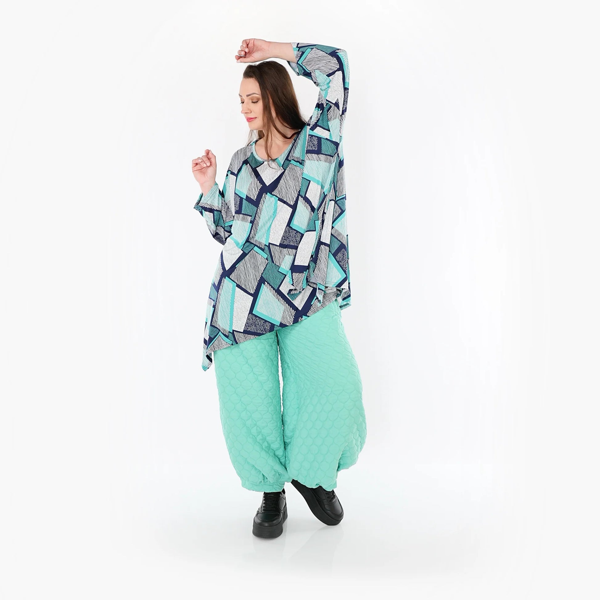  A-Form Bigshirt von AKH Fashion aus Materialmix, 1511.01019, Grün/Weiß/Marine, Abstrakt